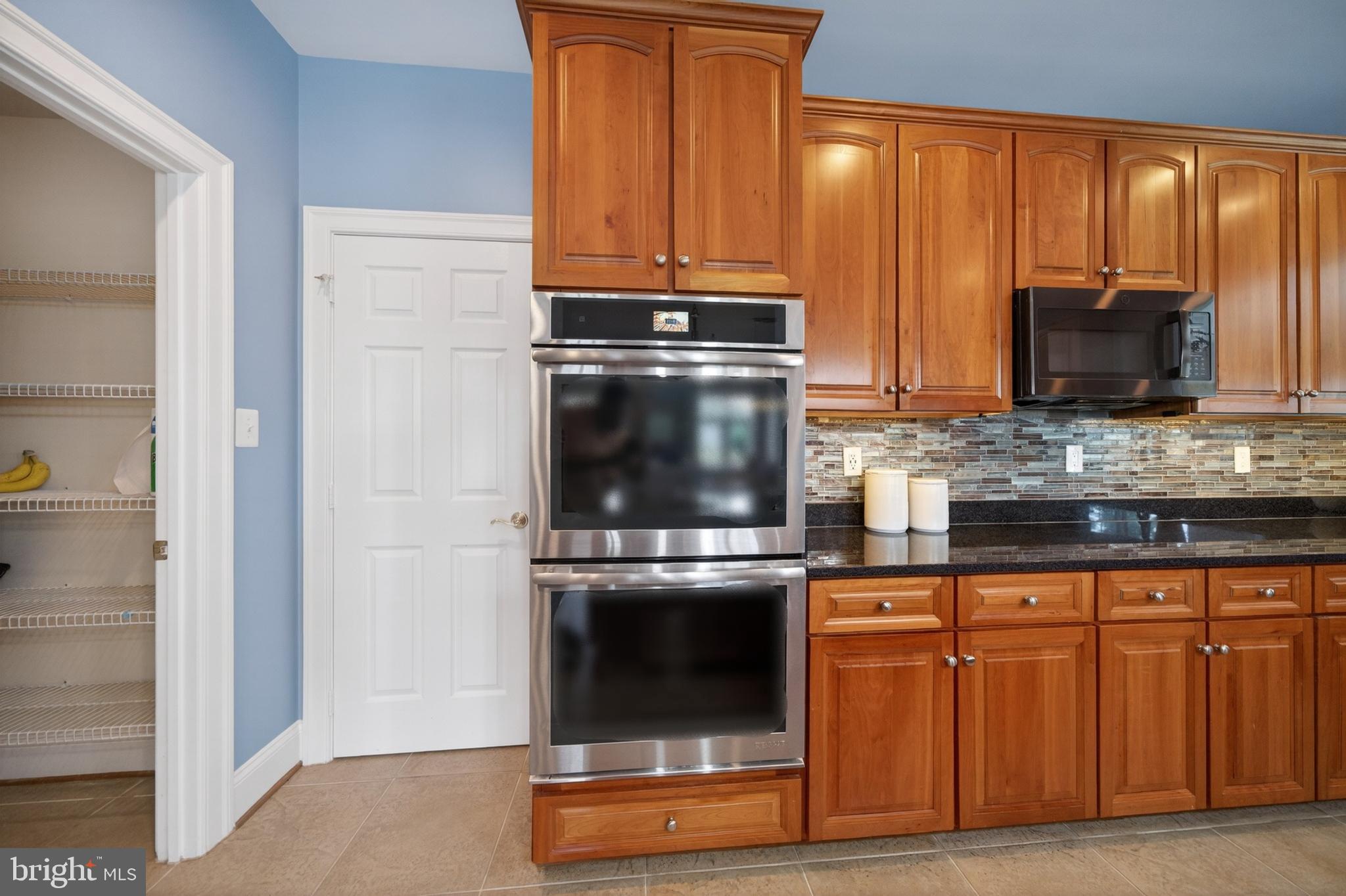 LONG MEADOW HAMLET - Residential