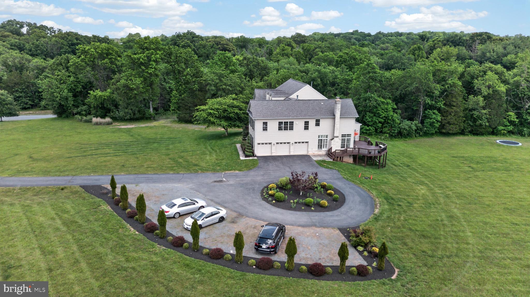 LONG MEADOW HAMLET - Residential