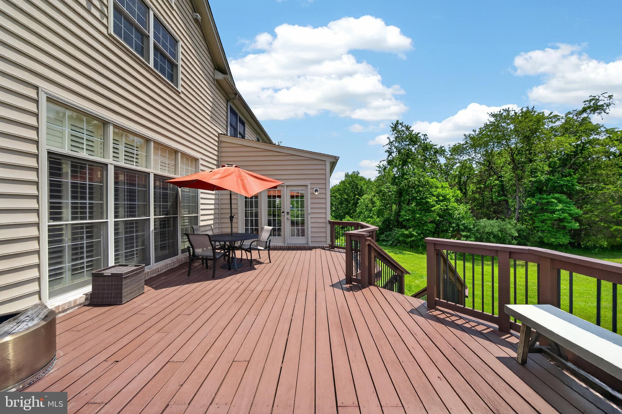 LONG MEADOW HAMLET - Residential