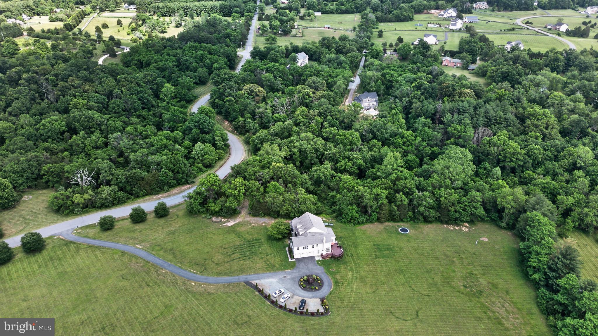 LONG MEADOW HAMLET - Residential