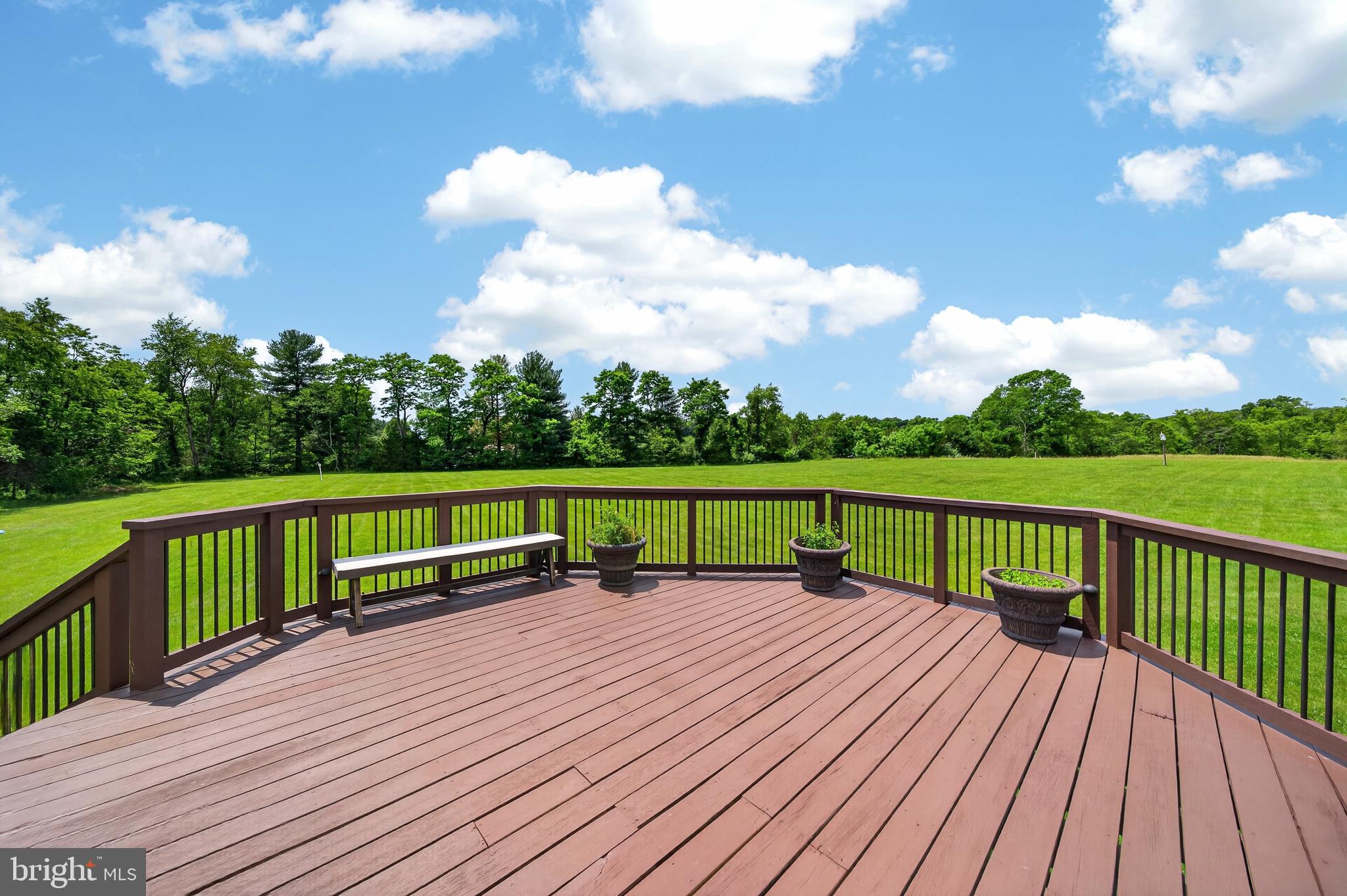 LONG MEADOW HAMLET - Residential