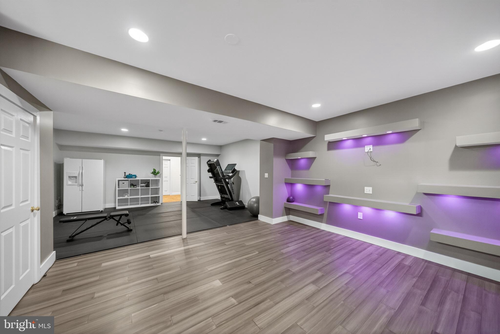 LONG MEADOW HAMLET - Residential