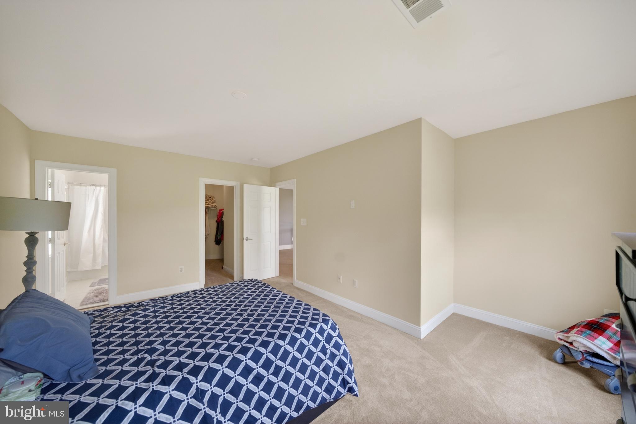 LONG MEADOW HAMLET - Residential