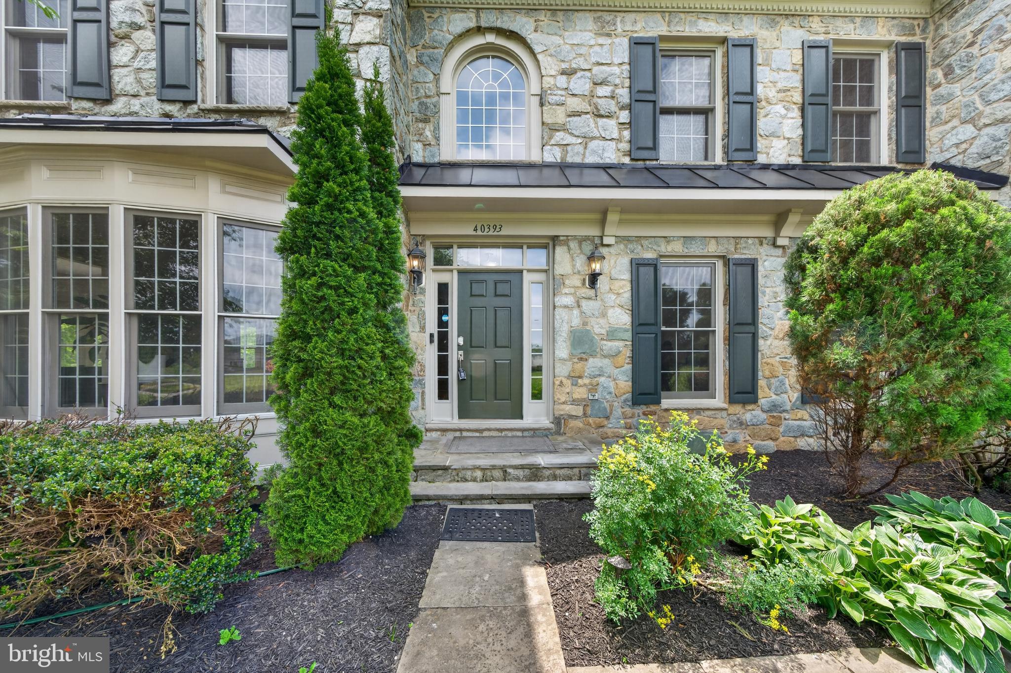 LONG MEADOW HAMLET - Residential