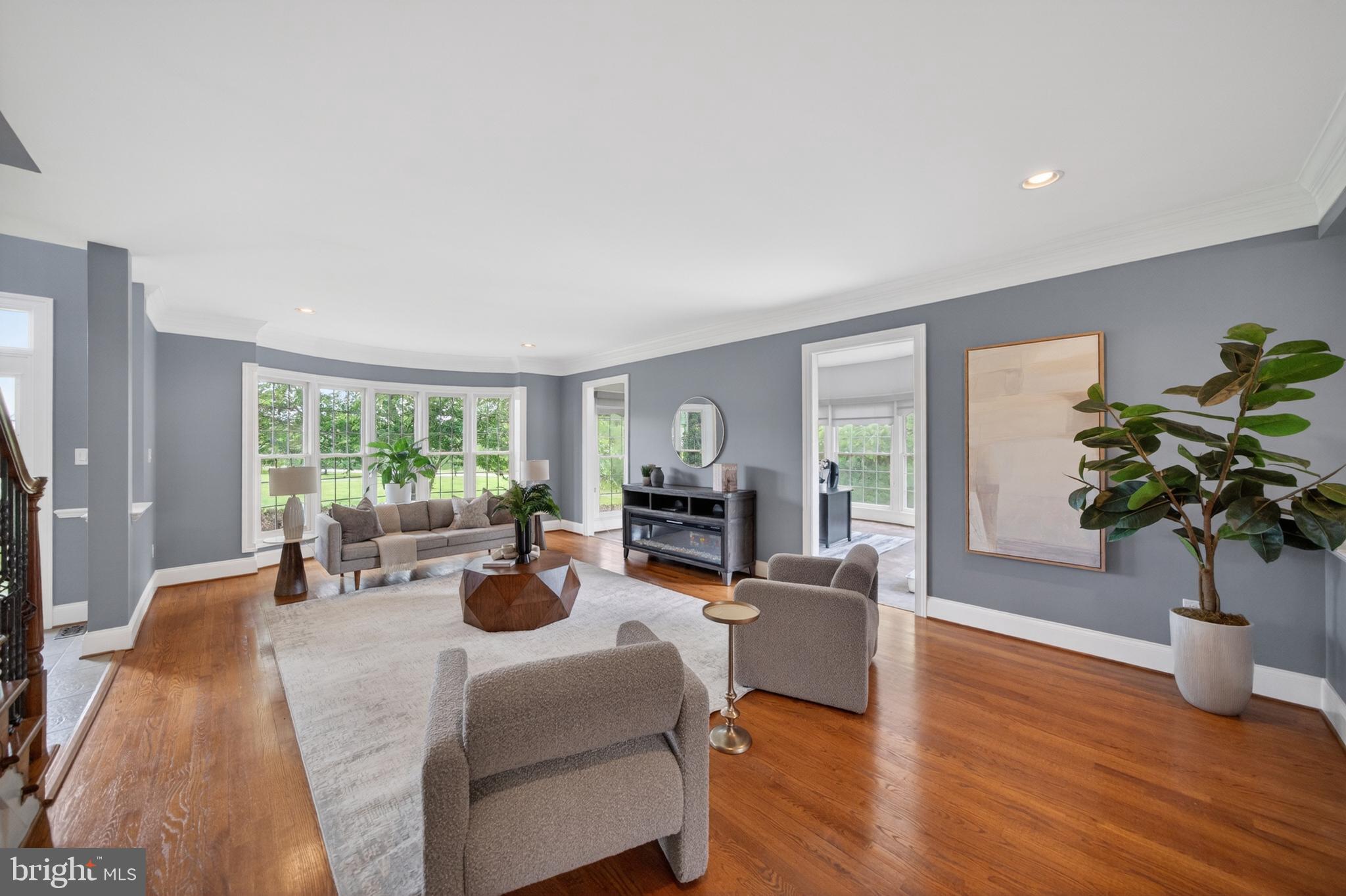 LONG MEADOW HAMLET - Residential