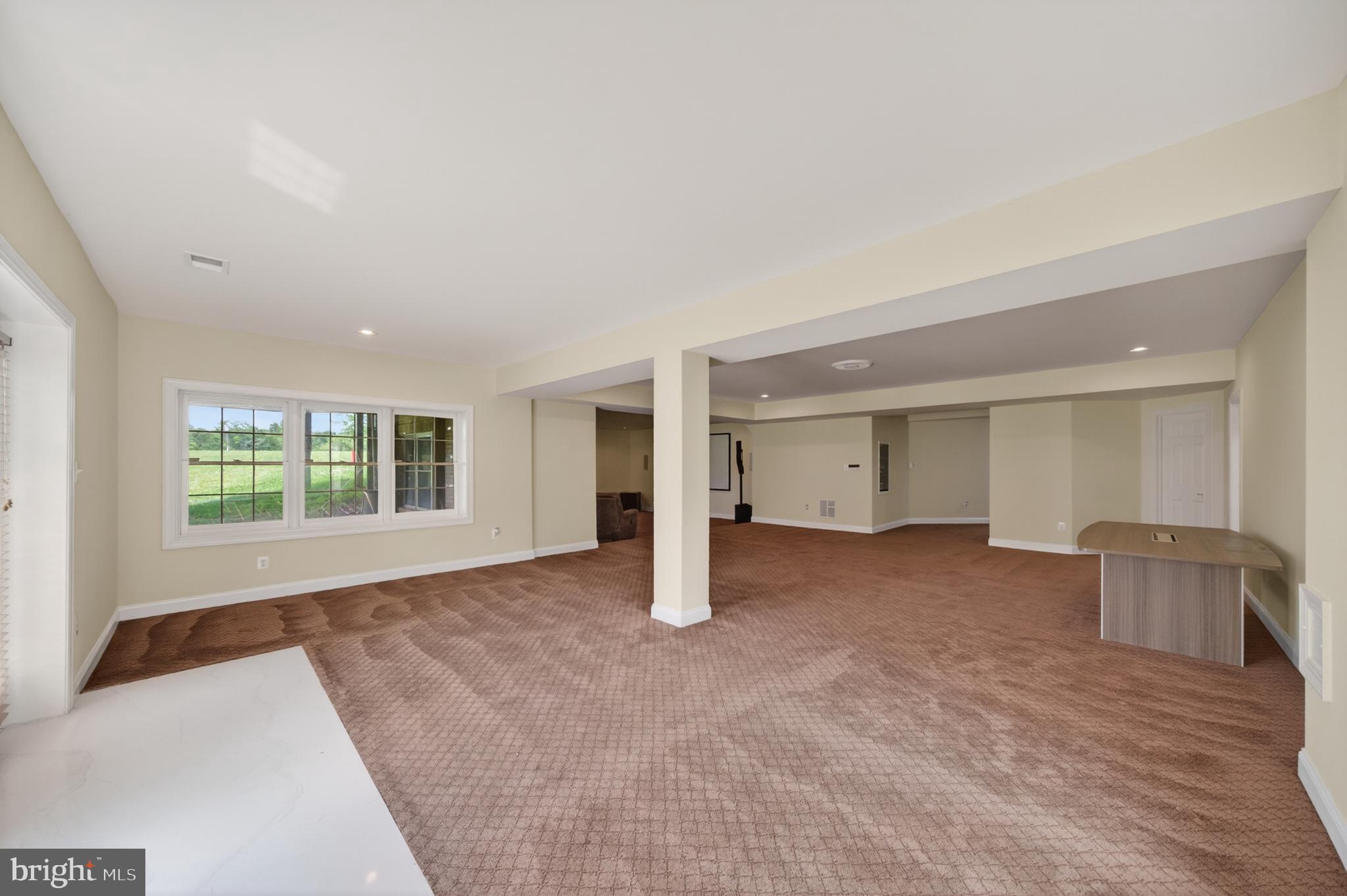 LONG MEADOW HAMLET - Residential