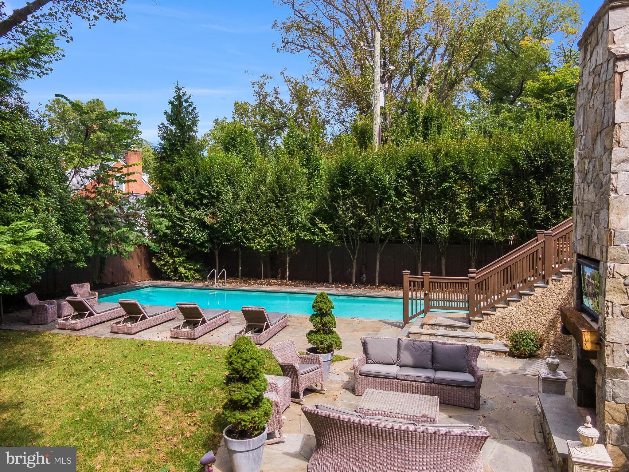 SPRING VALLEY - Residential