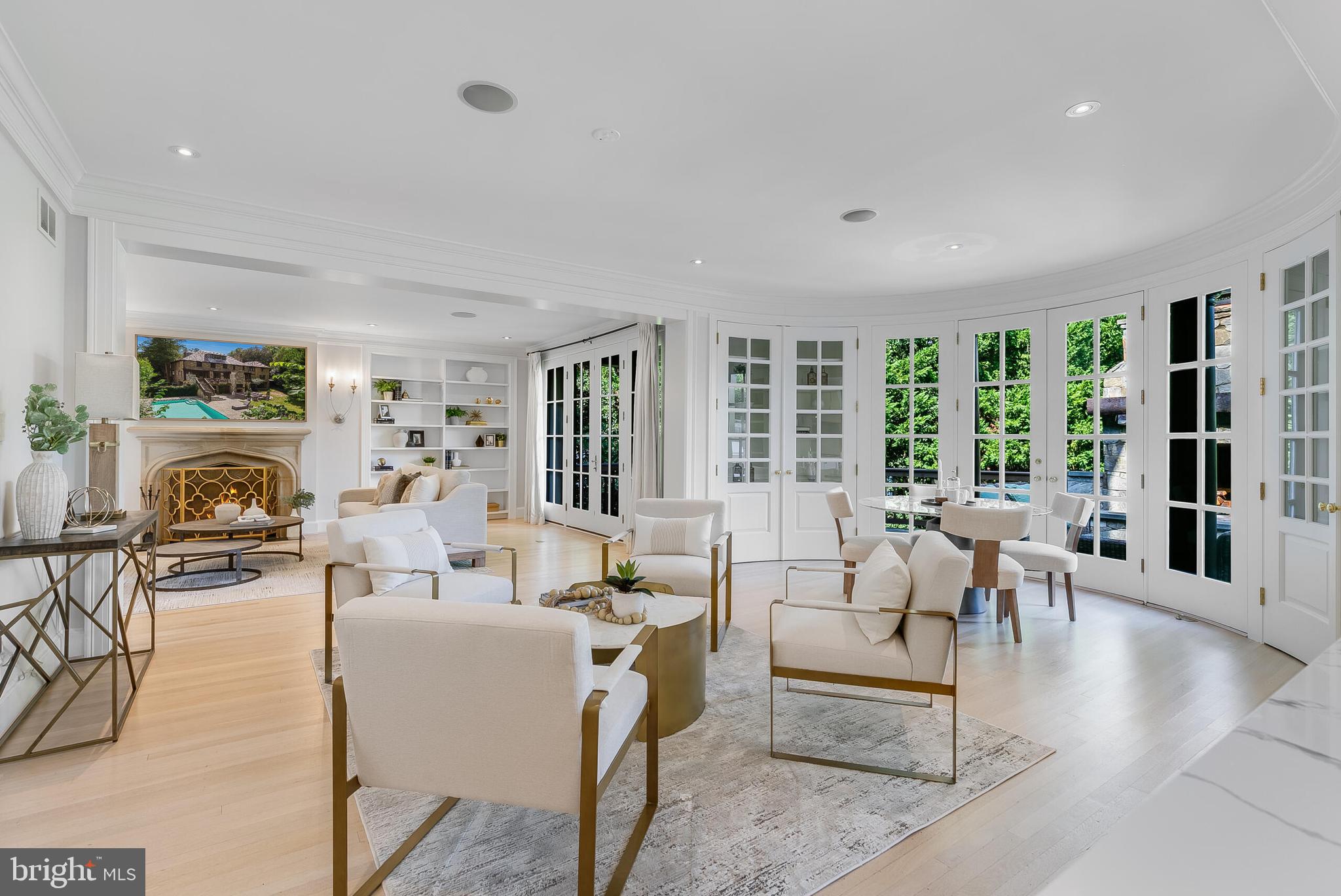 SPRING VALLEY - Residential