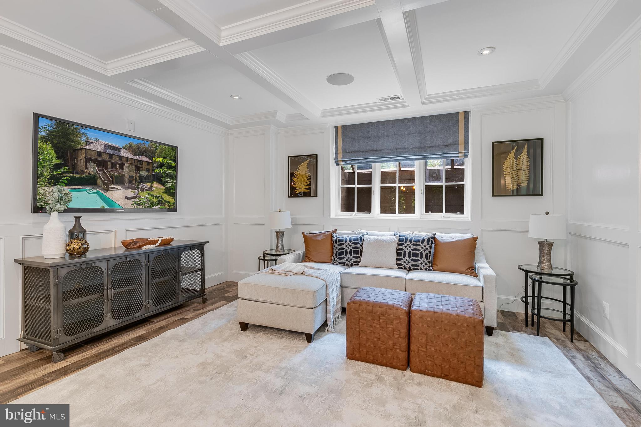 SPRING VALLEY - Residential