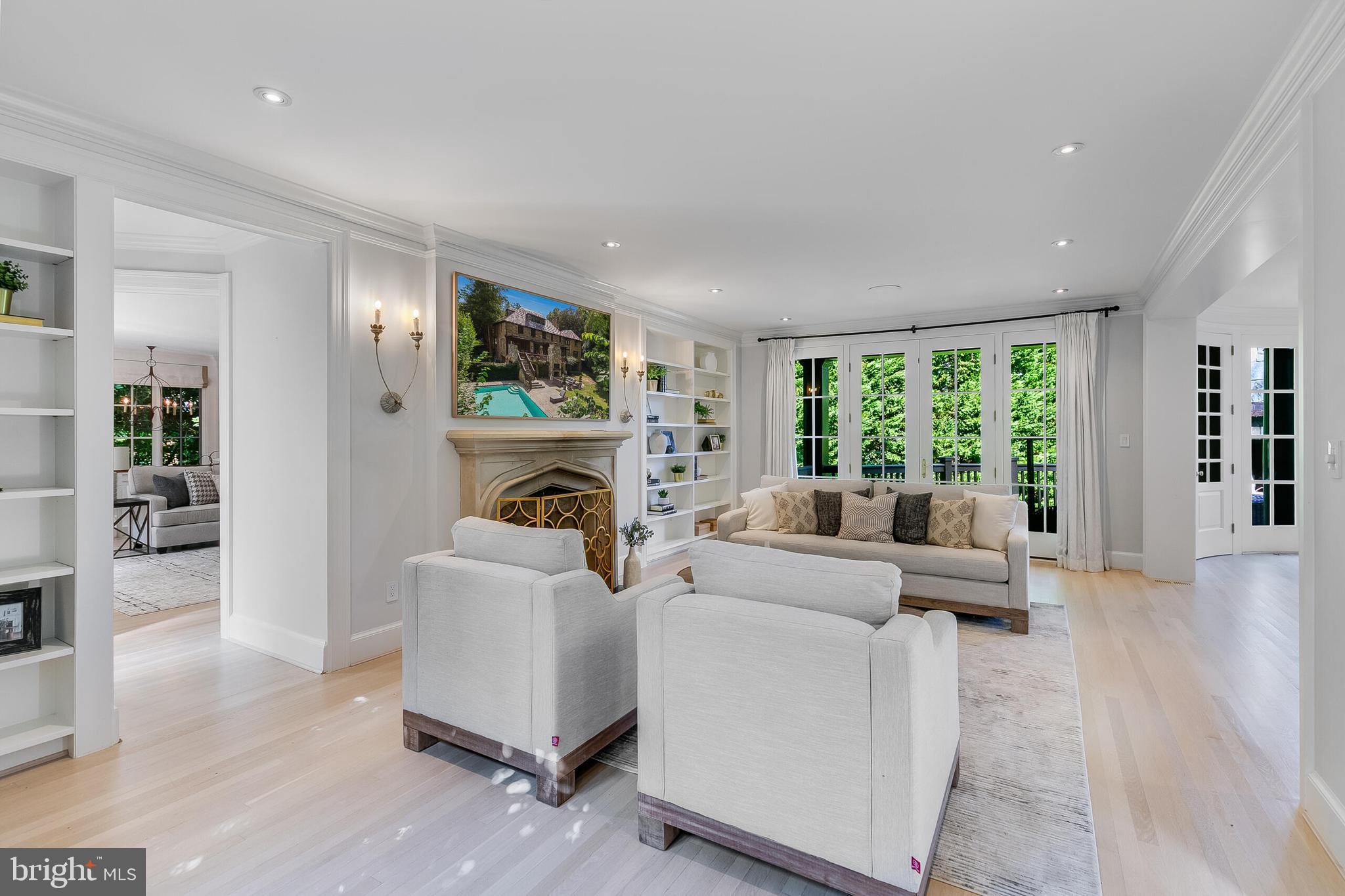 SPRING VALLEY - Residential