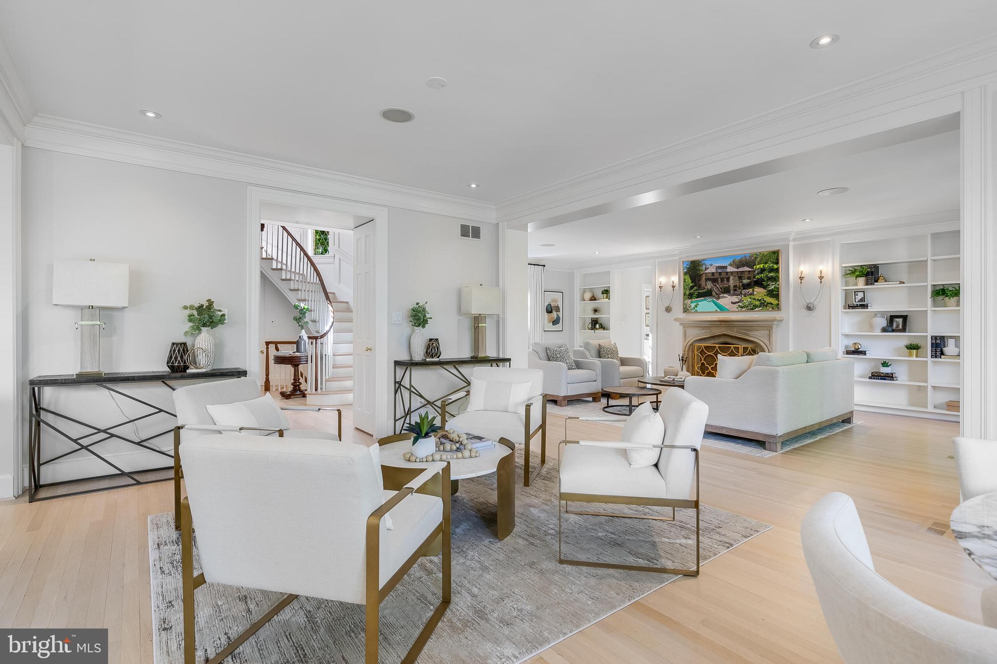 SPRING VALLEY - Residential