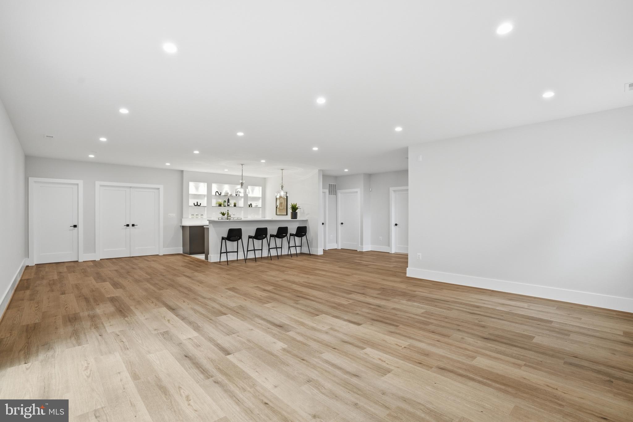 PIMMIT HILLS - Residential