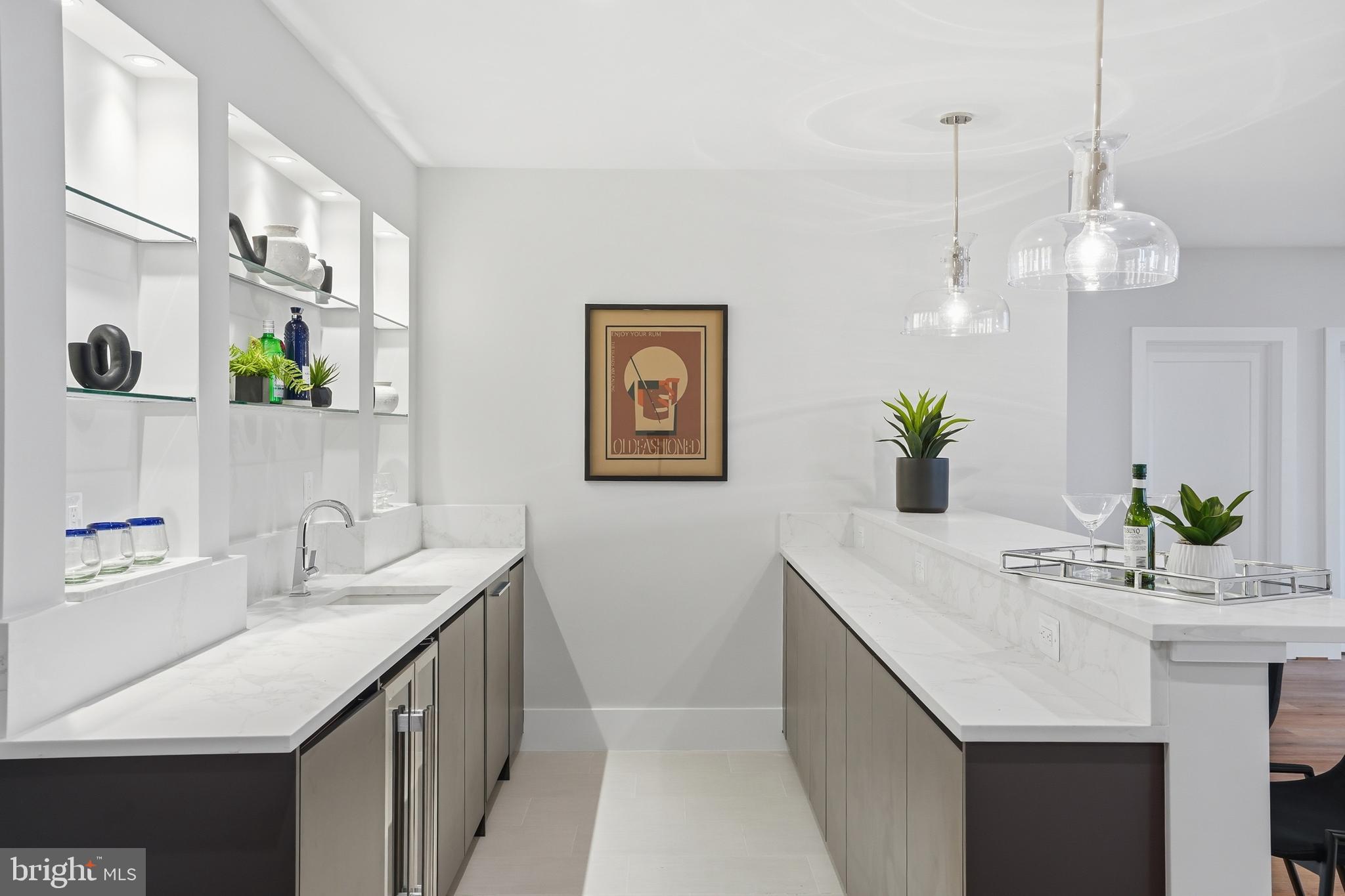 PIMMIT HILLS - Residential