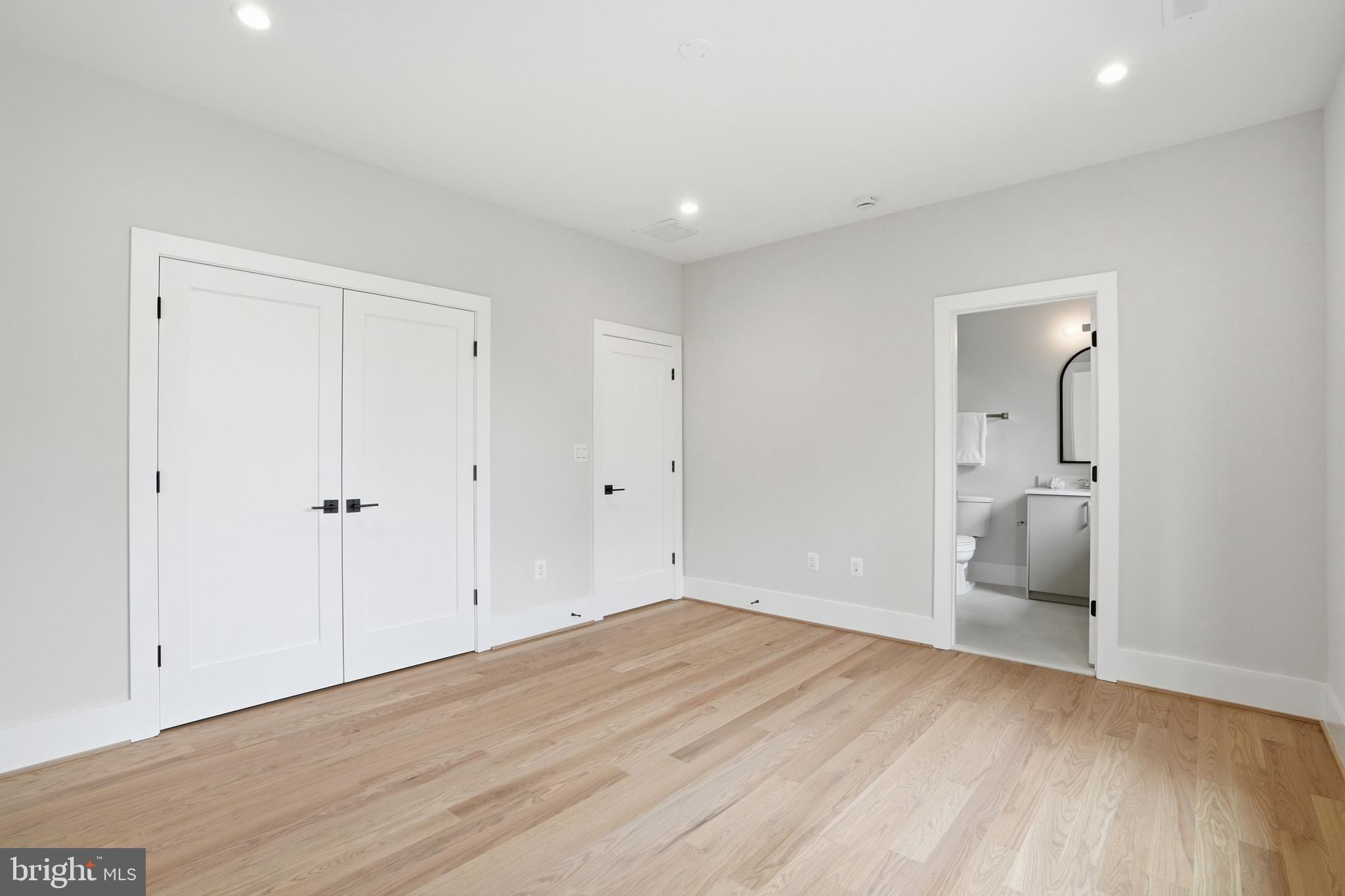 PIMMIT HILLS - Residential