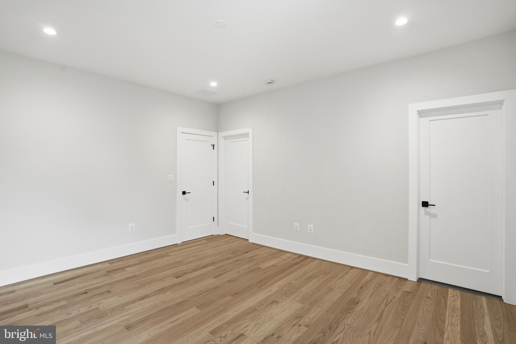 PIMMIT HILLS - Residential