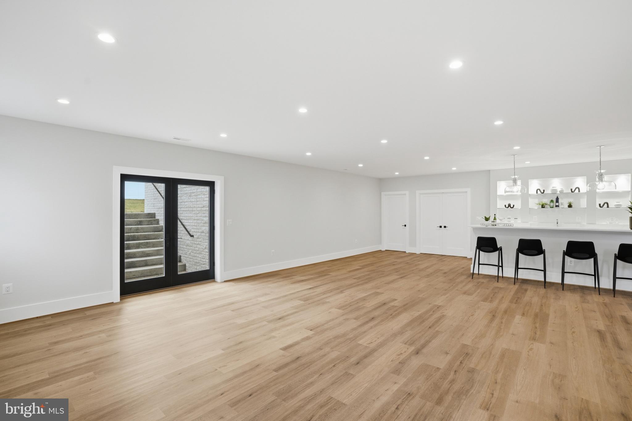 PIMMIT HILLS - Residential