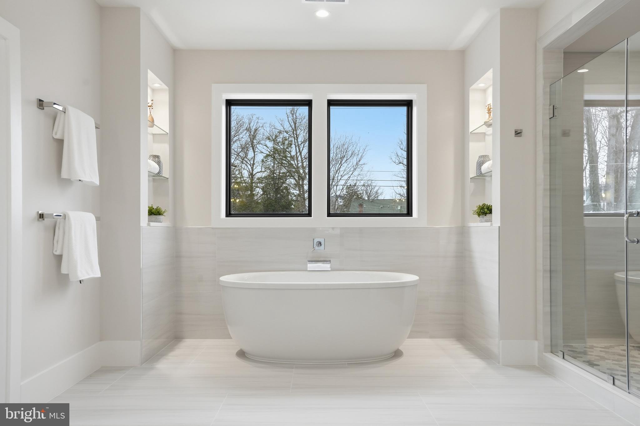 PIMMIT HILLS - Residential
