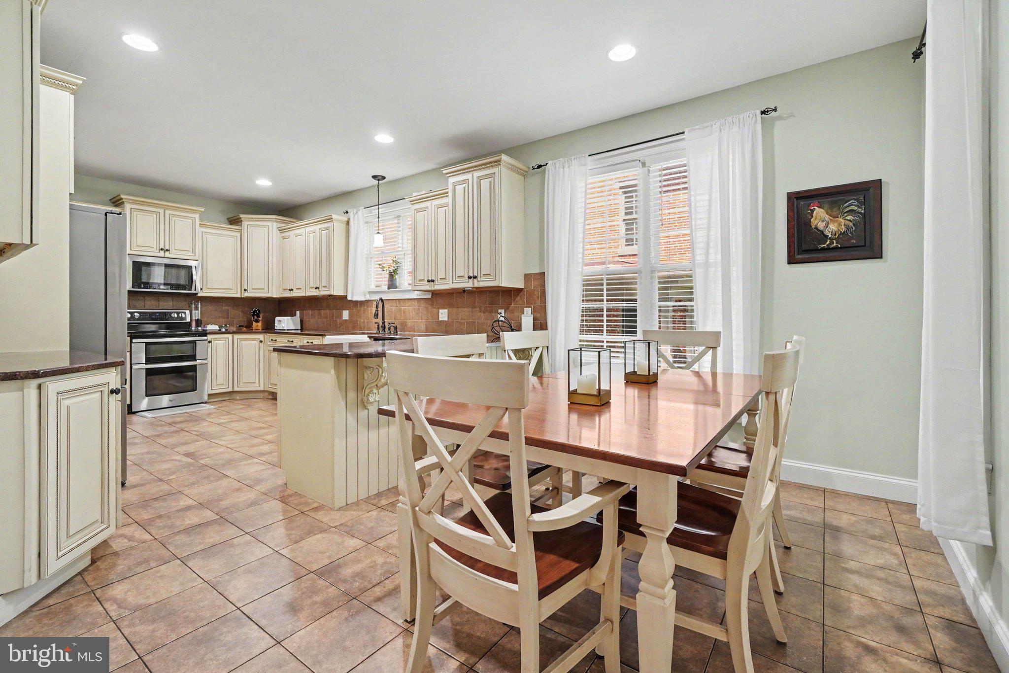 ANNVILLE HISTORIC DIST. - Residential