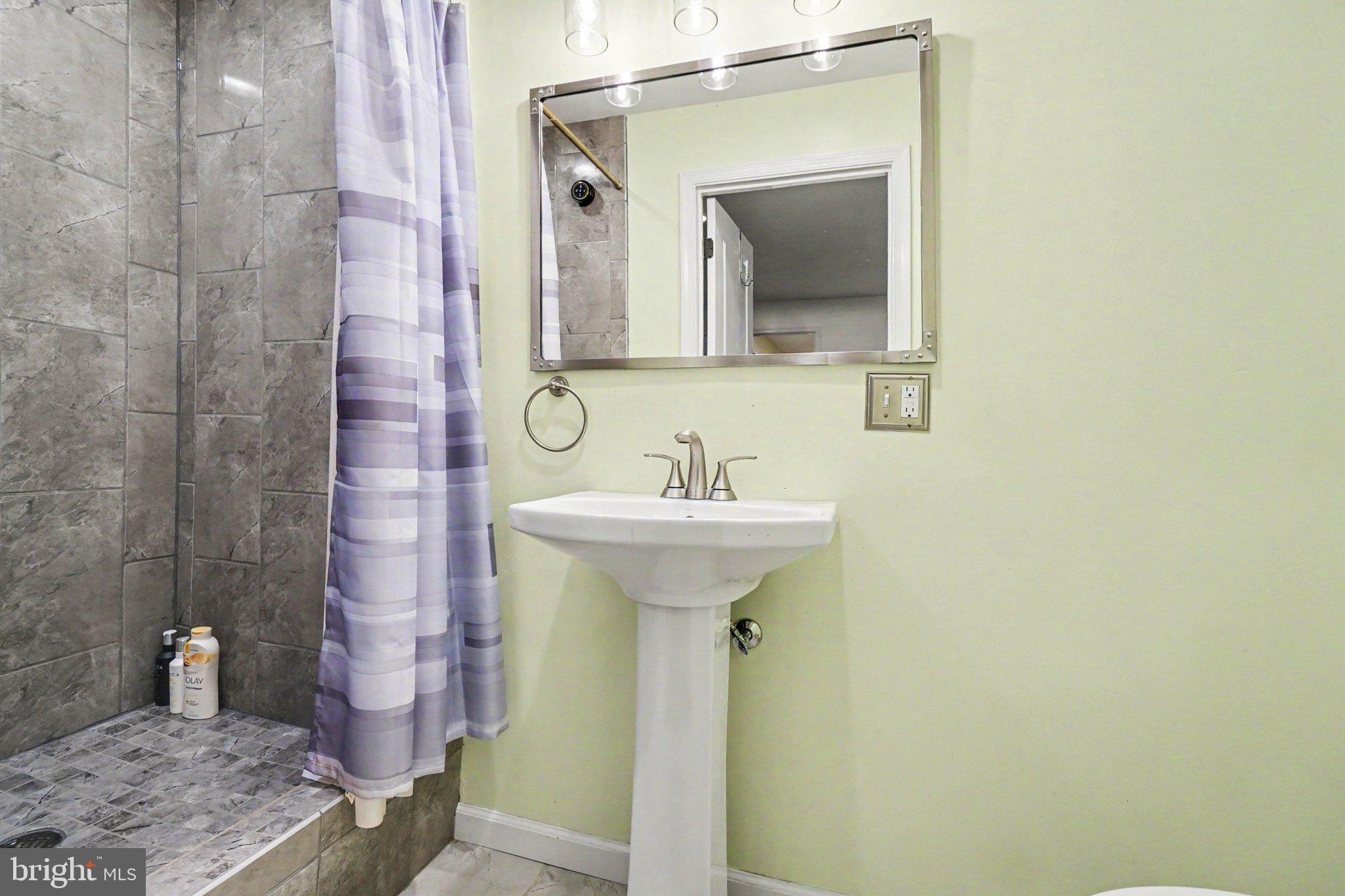 ANNVILLE HISTORIC DIST. - Residential
