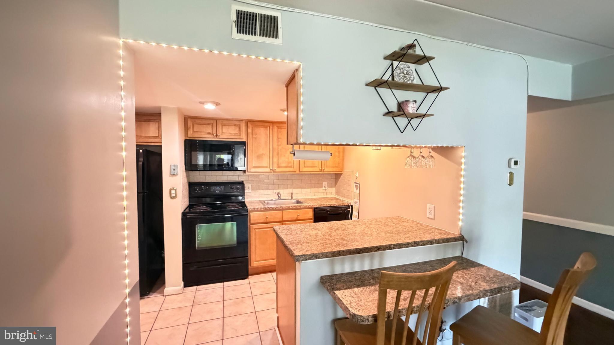 ELKINS PARK - Residential