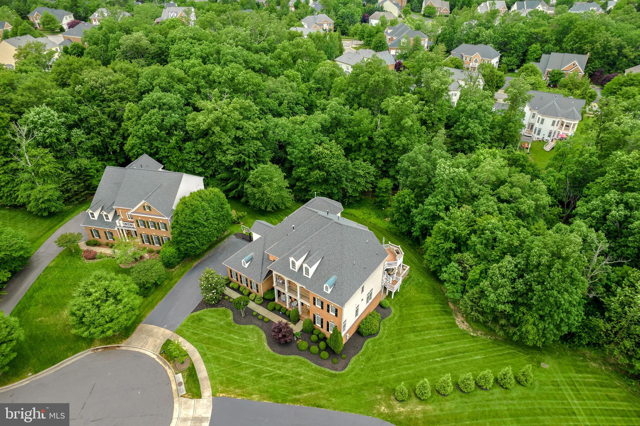 LANSDOWNE ON THE POTOMAC - Residential