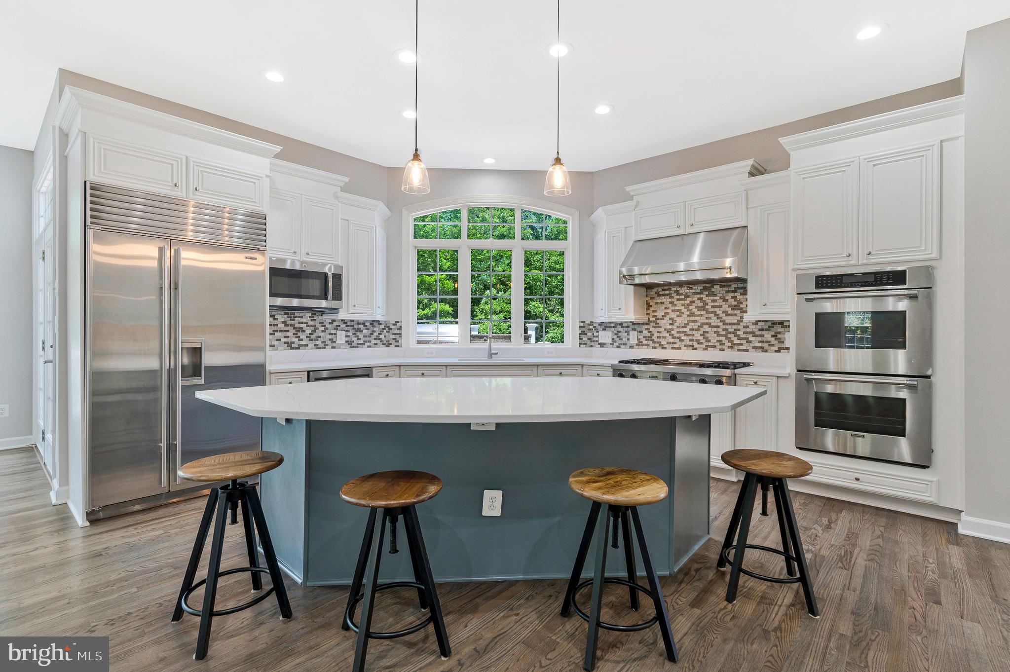 LANSDOWNE ON THE POTOMAC - Residential
