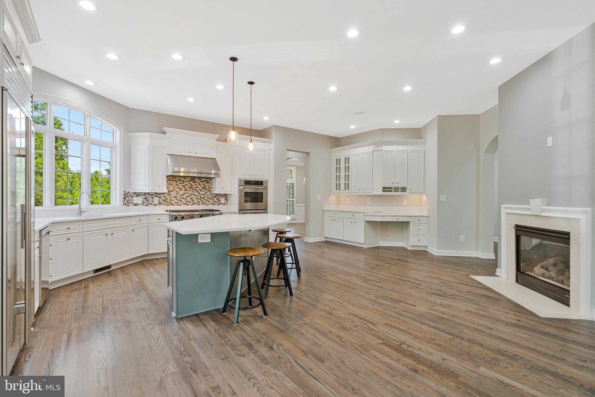 LANSDOWNE ON THE POTOMAC - Residential