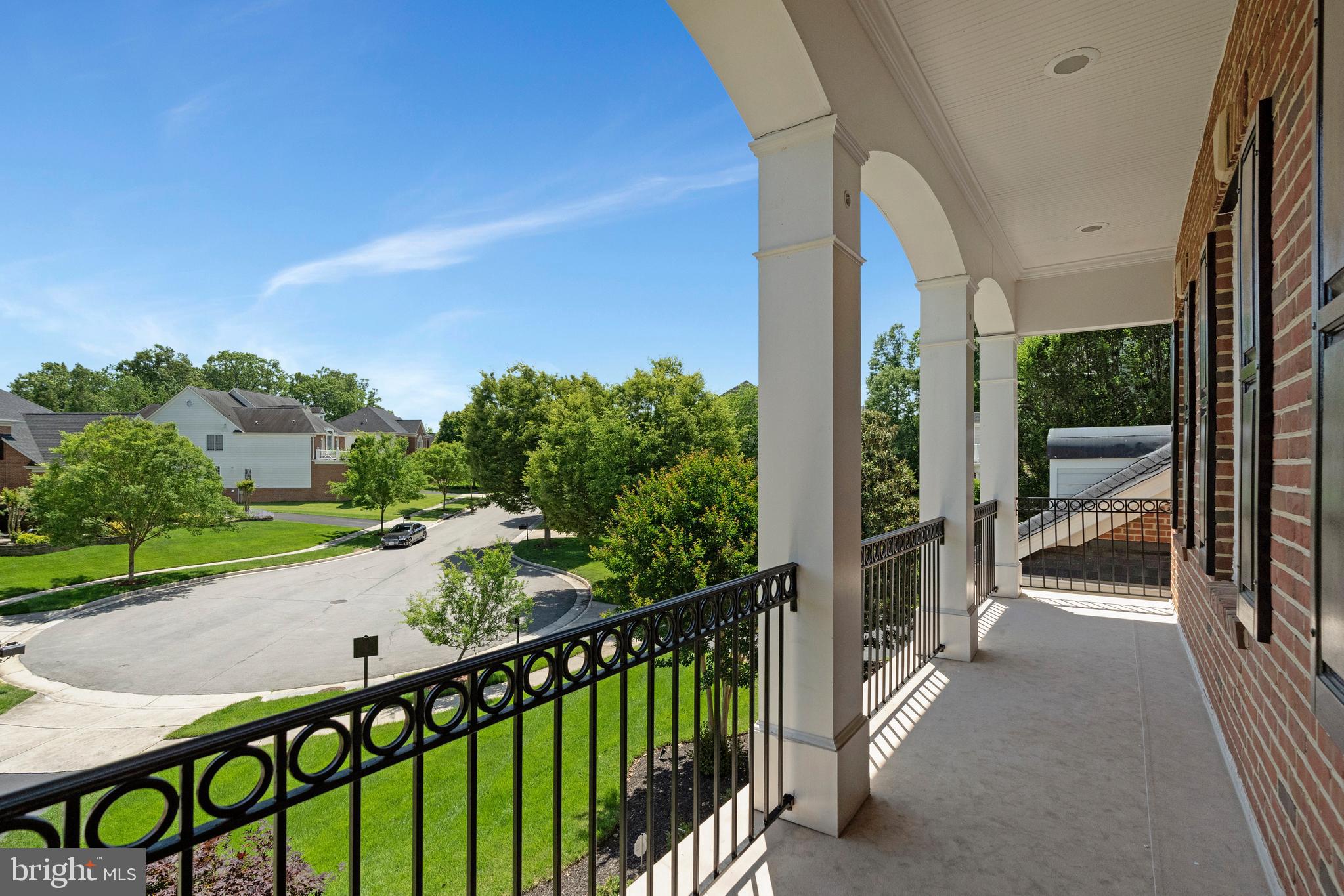 LANSDOWNE ON THE POTOMAC - Residential