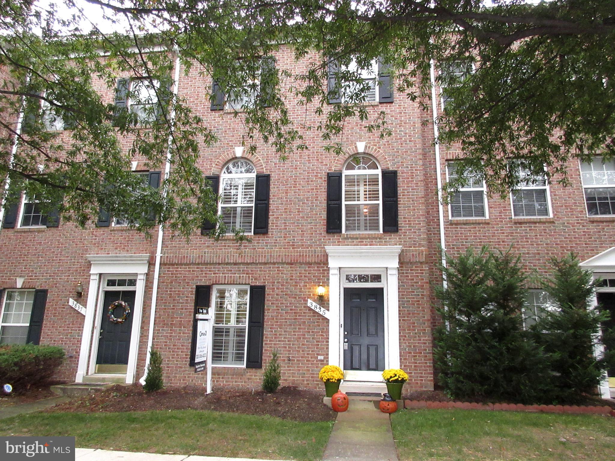 TOWNES AT CAMERON PARKE - Residential