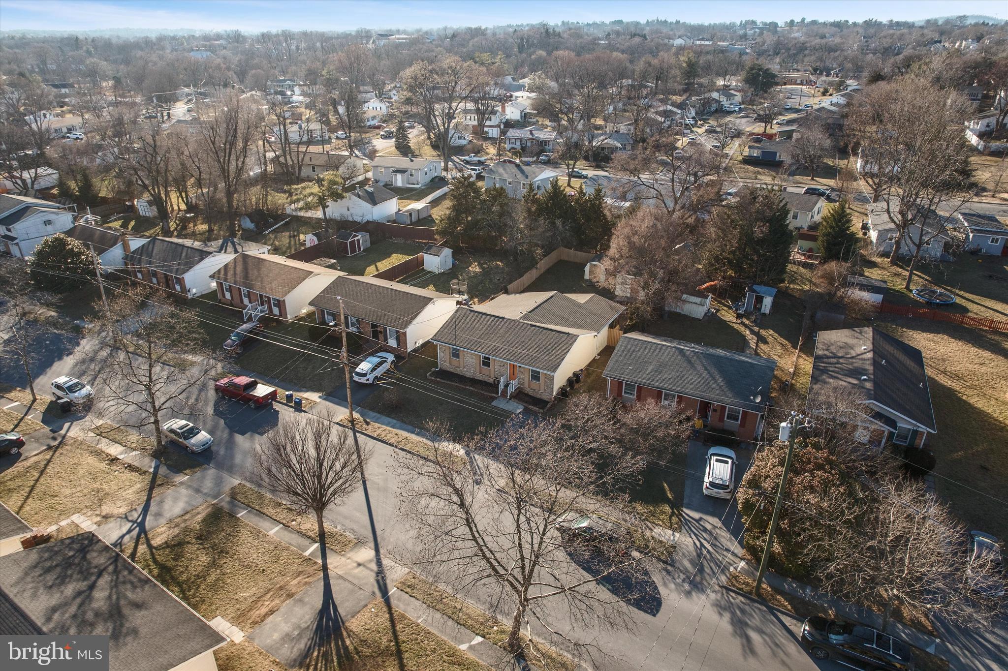 FOREST HILLS - Residential