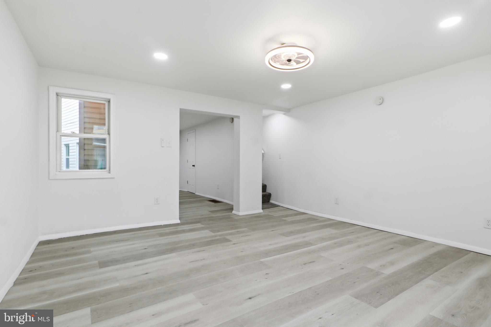 COLUMBIA - Residential