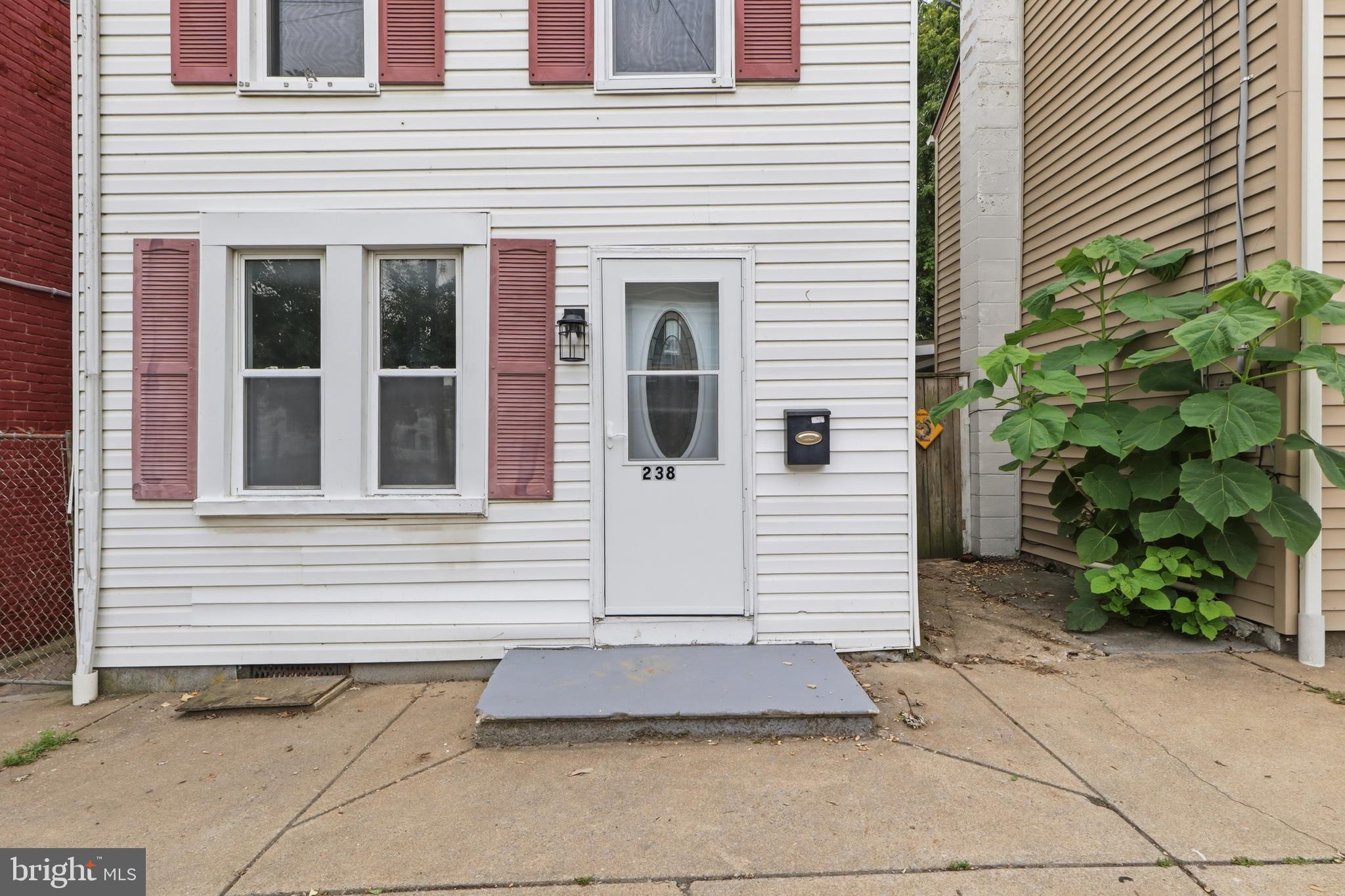 COLUMBIA - Residential