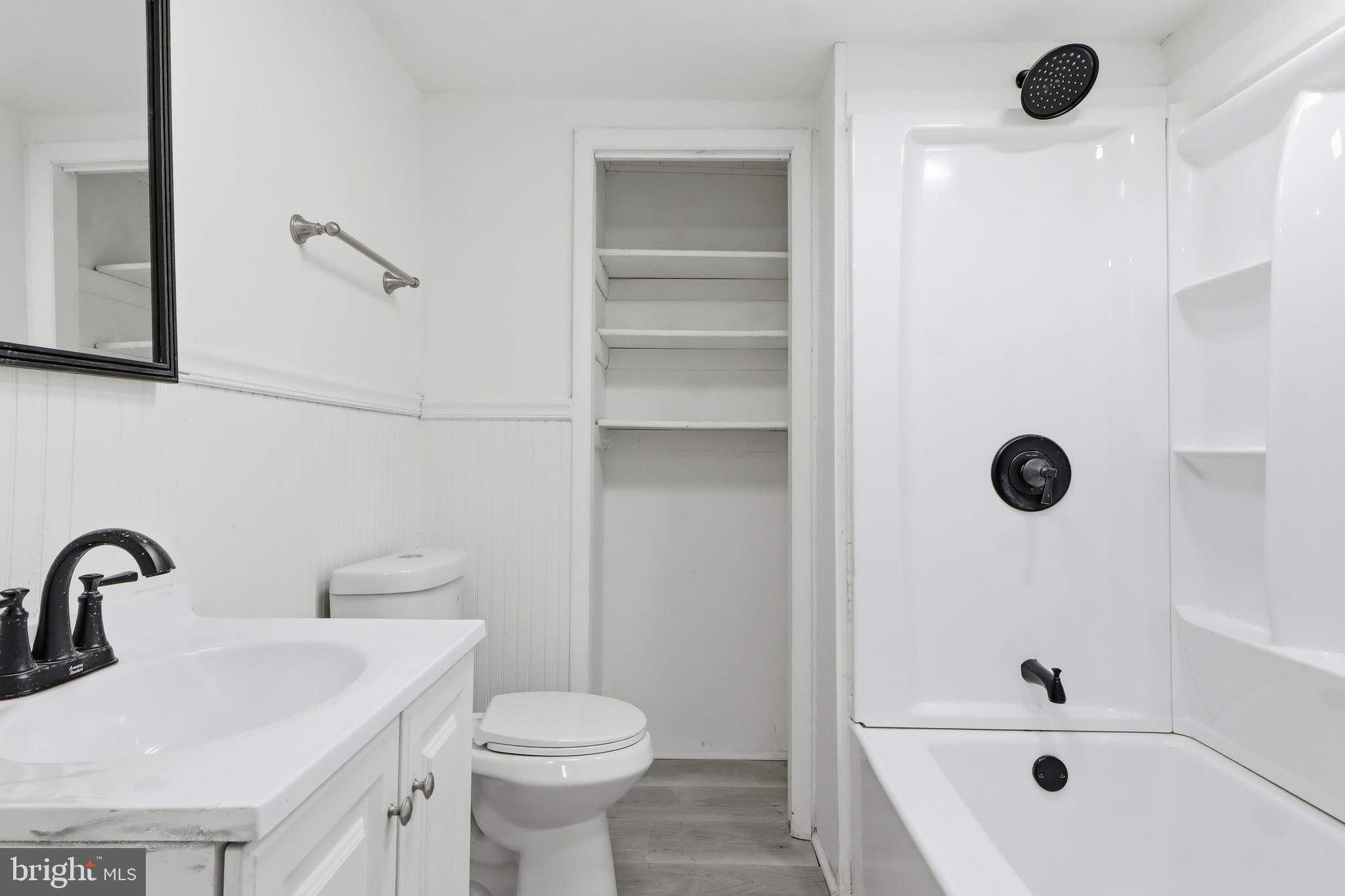 COLUMBIA - Residential