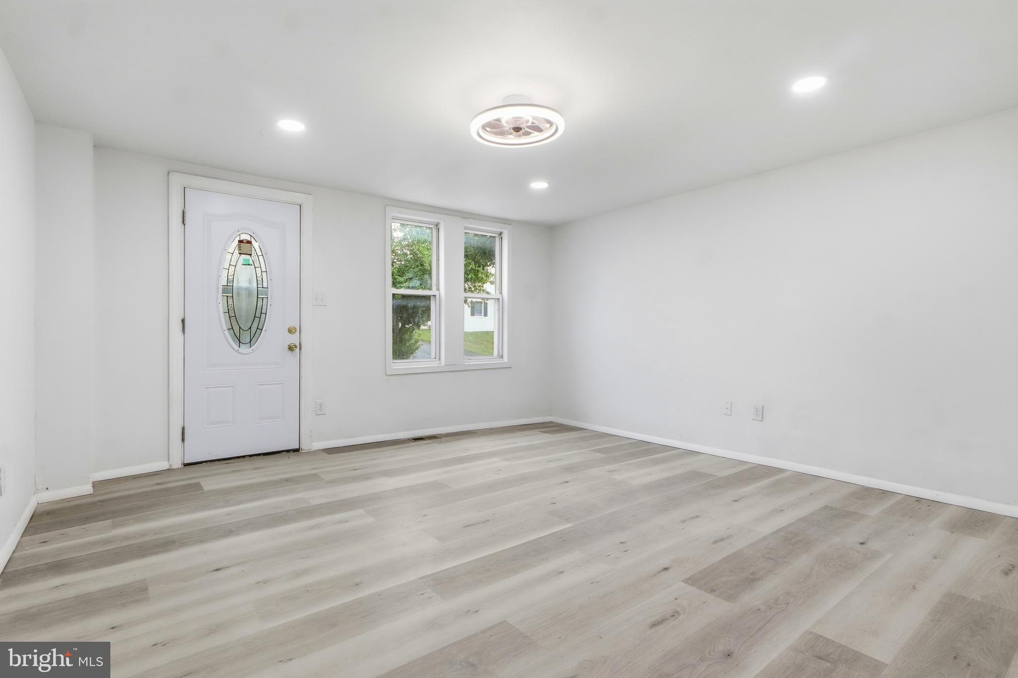 COLUMBIA - Residential