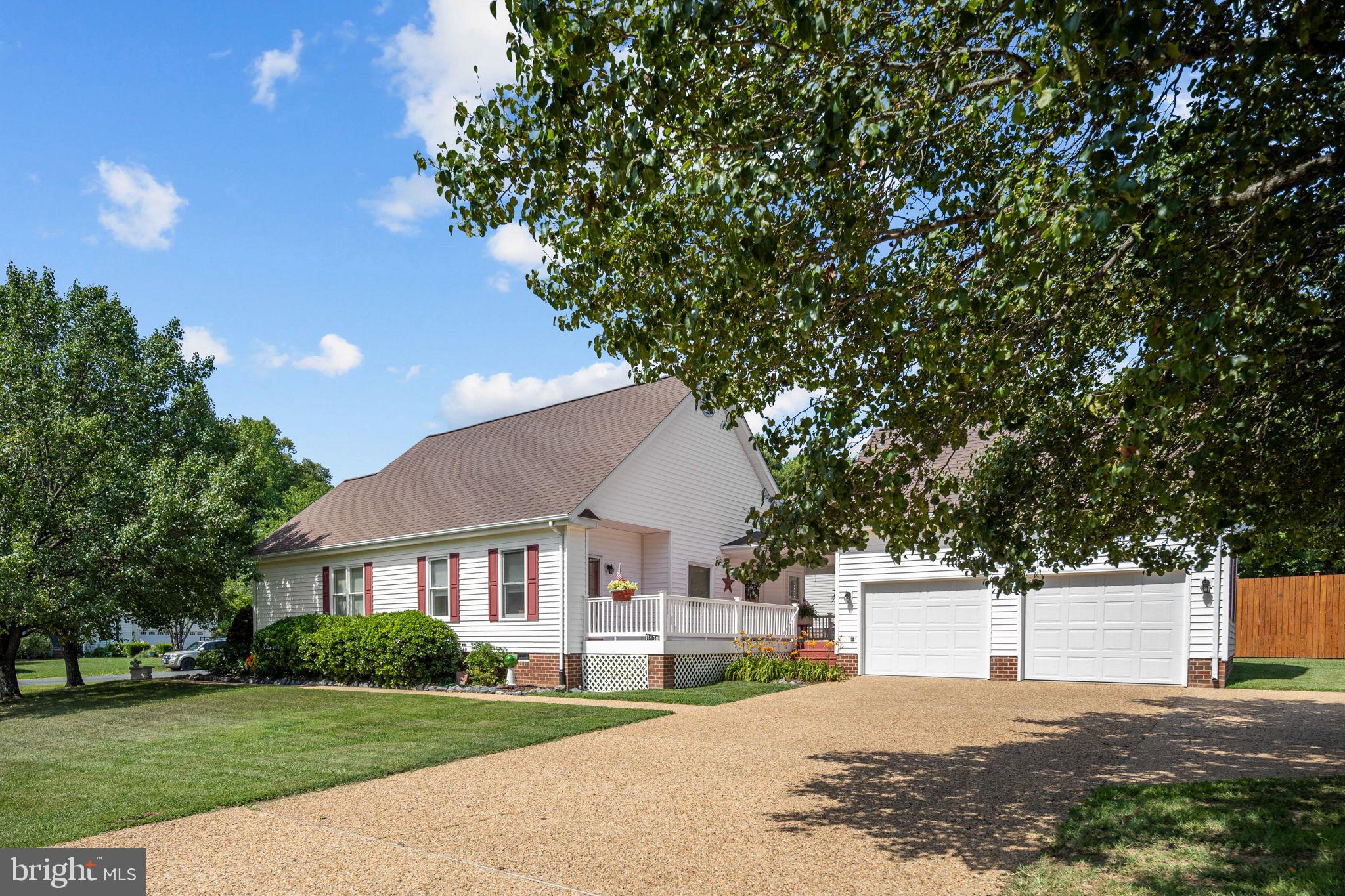 SALEM COURTS - Residential