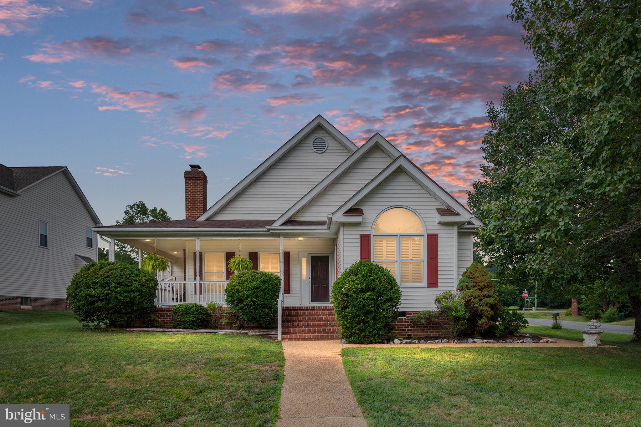 SALEM COURTS - Residential