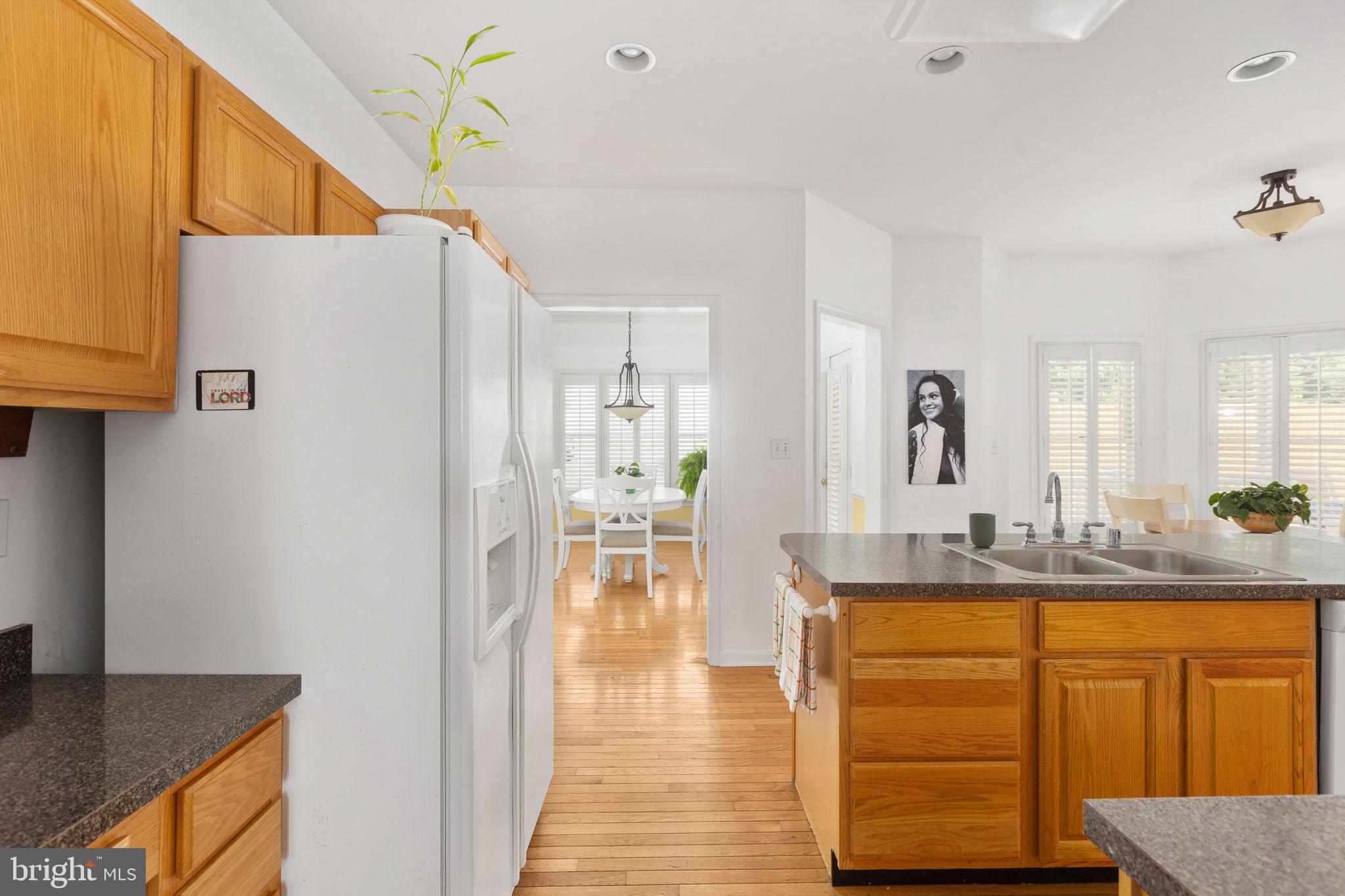SALEM COURTS - Residential