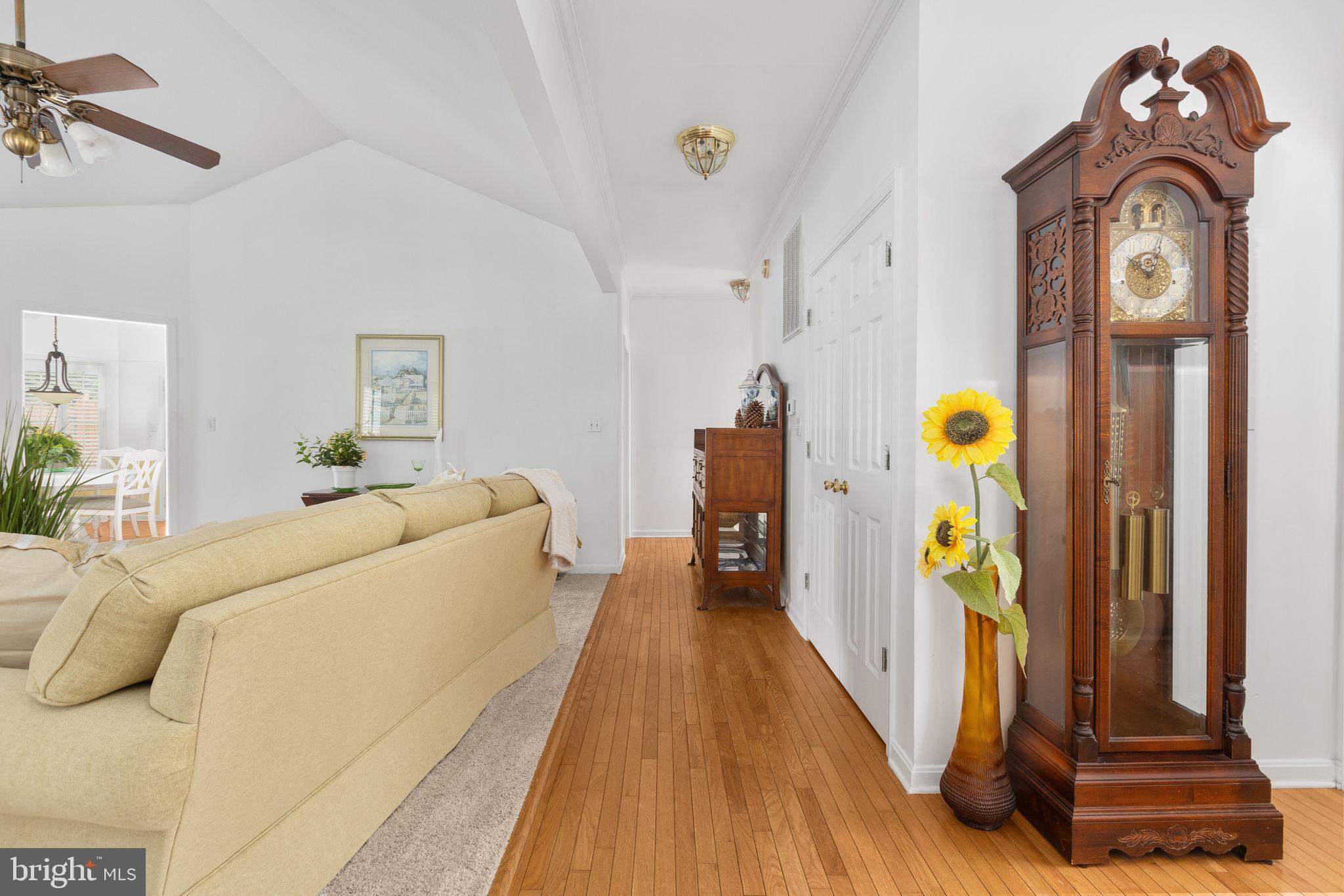 SALEM COURTS - Residential