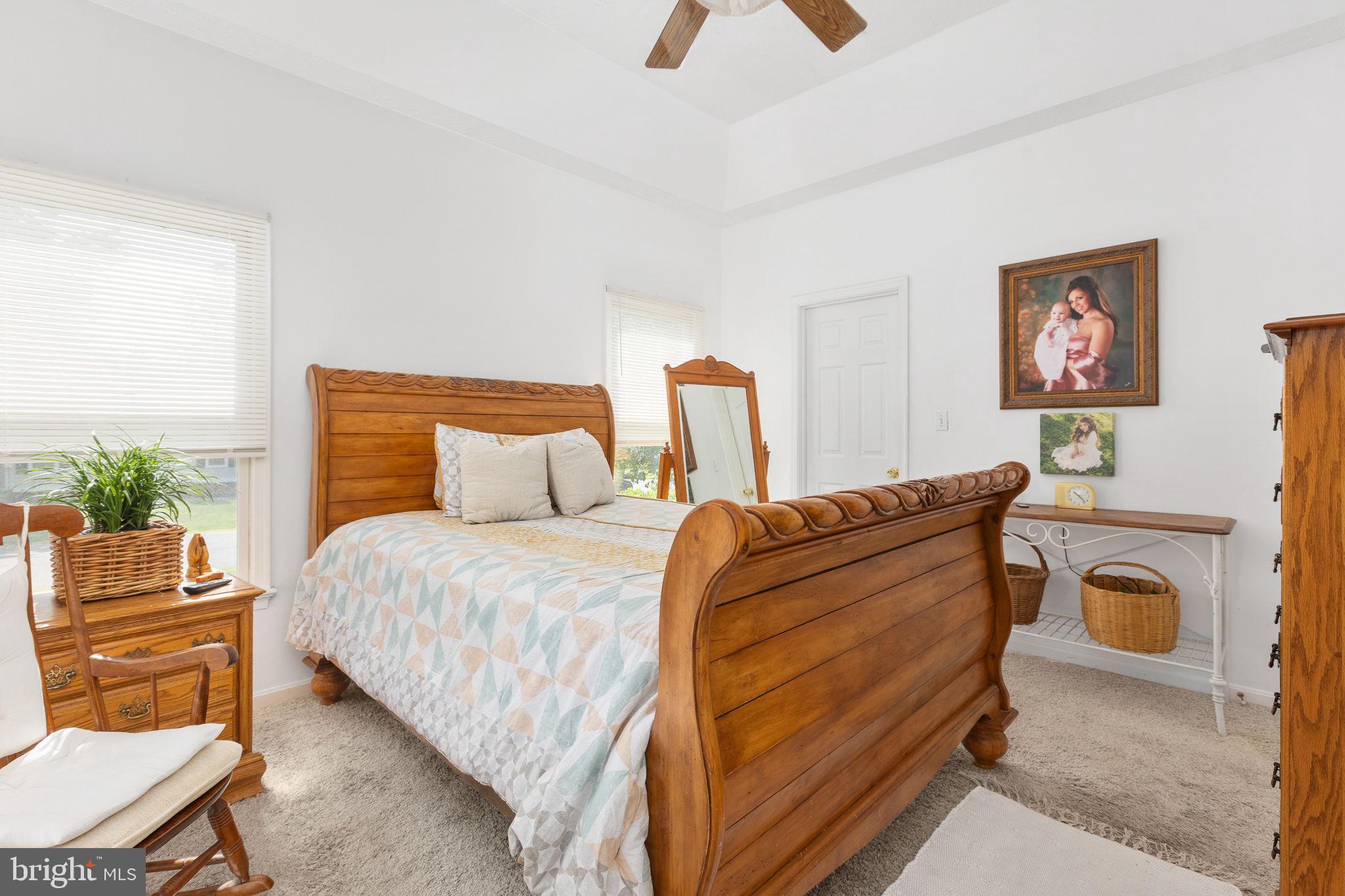 SALEM COURTS - Residential