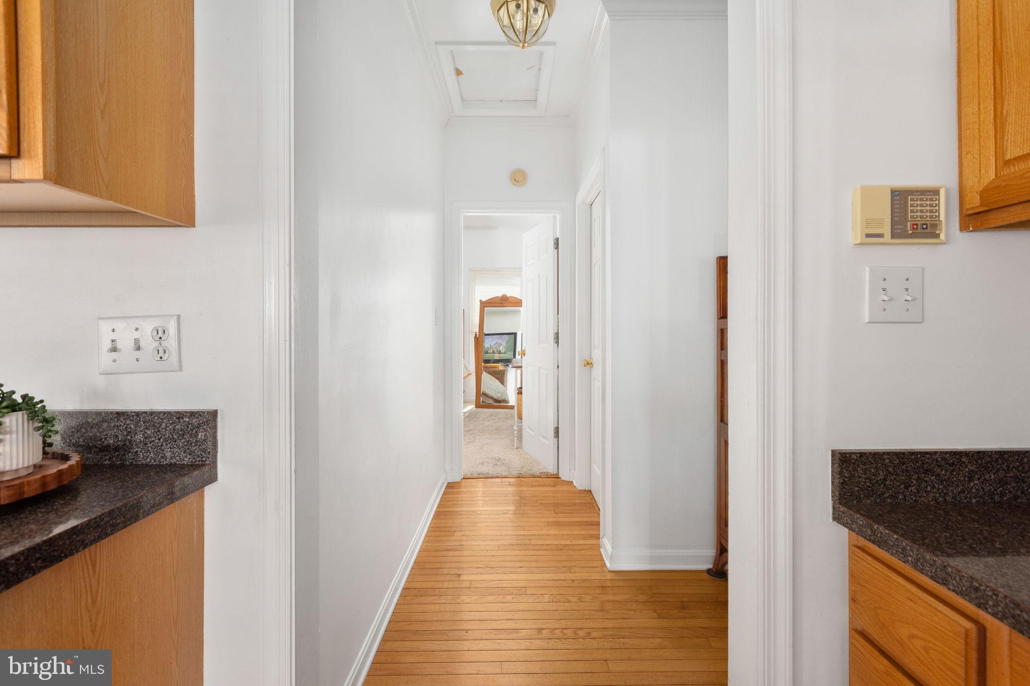 SALEM COURTS - Residential
