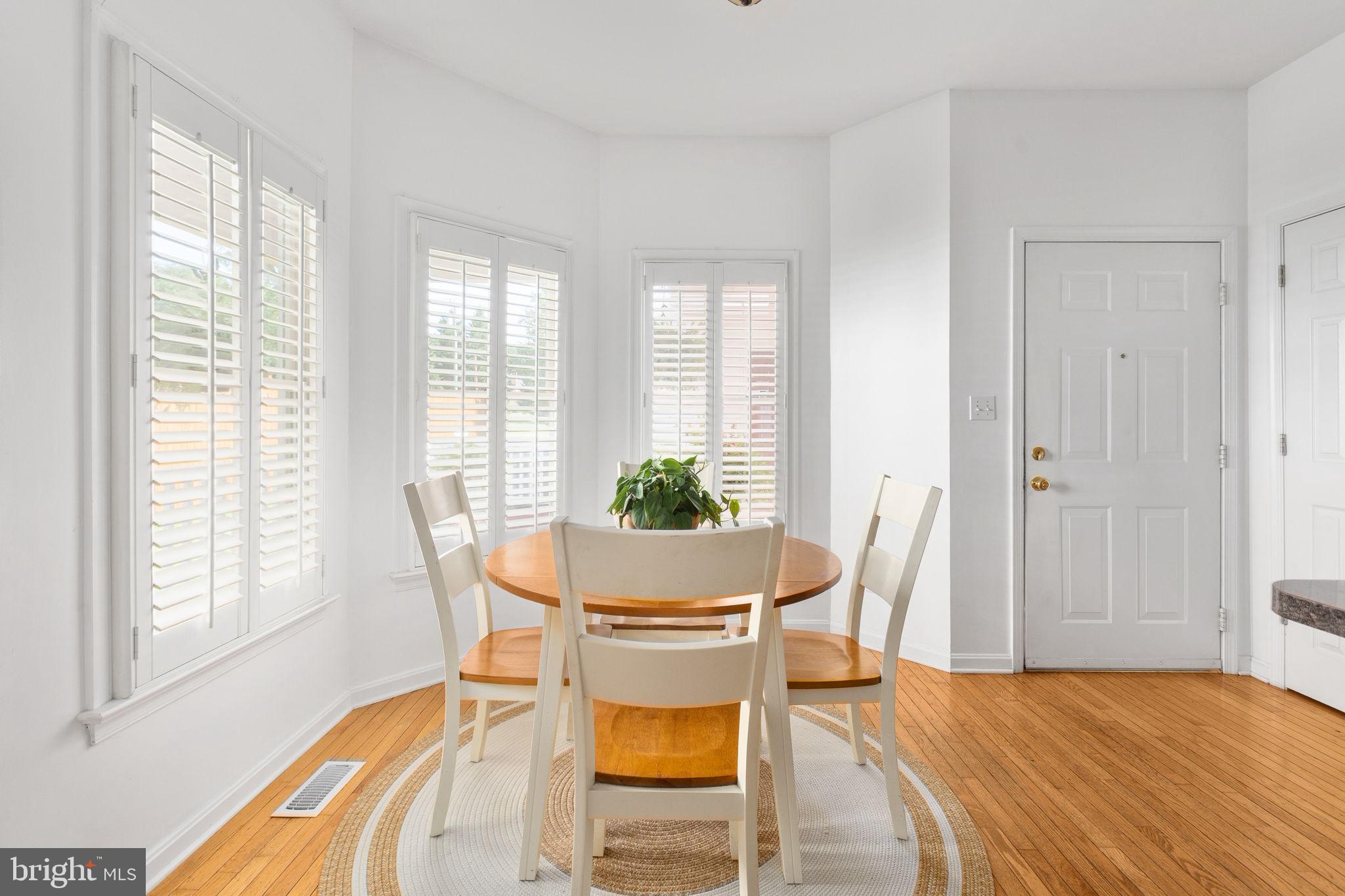 SALEM COURTS - Residential