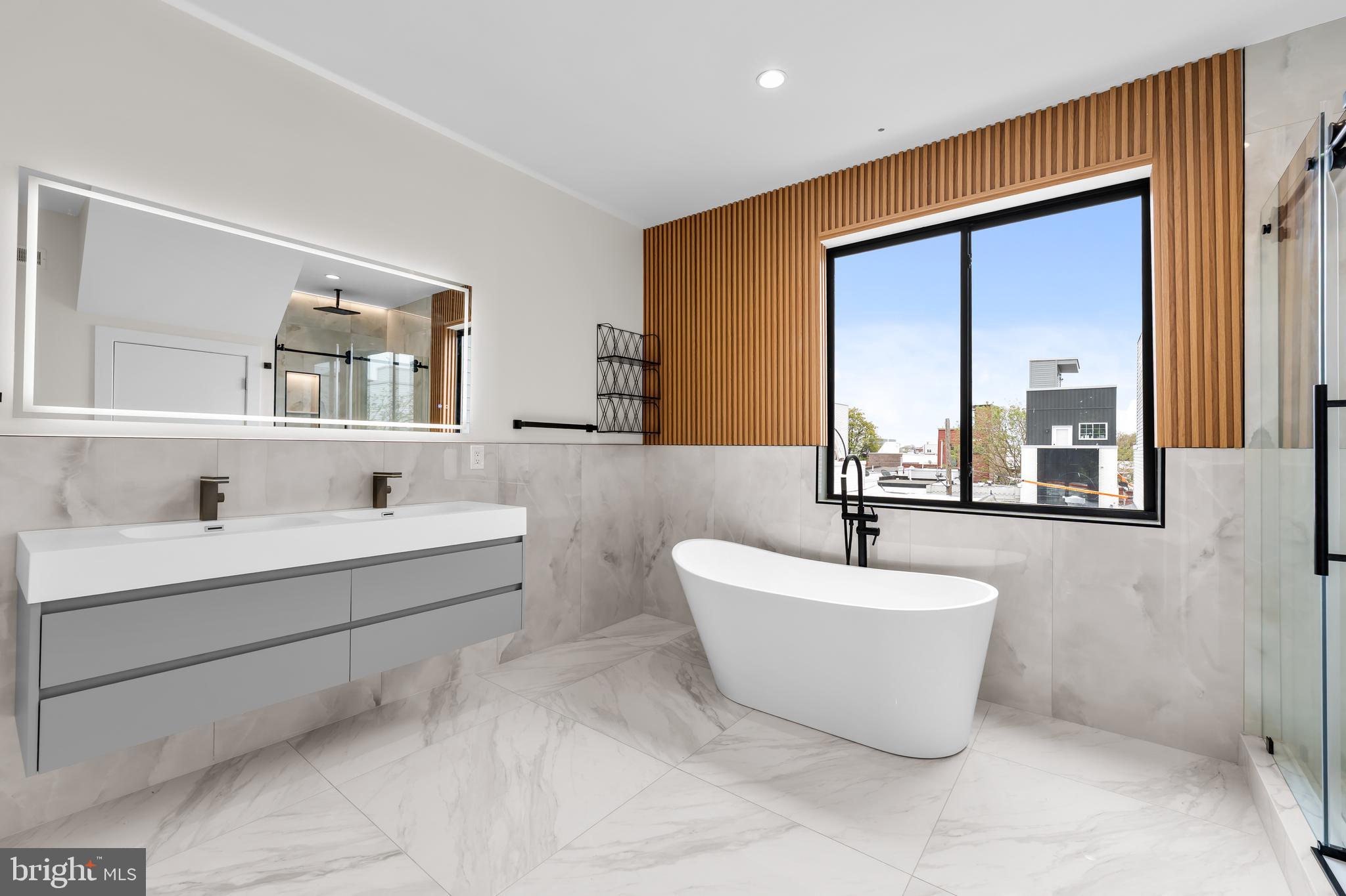 POINT BREEZE - Residential