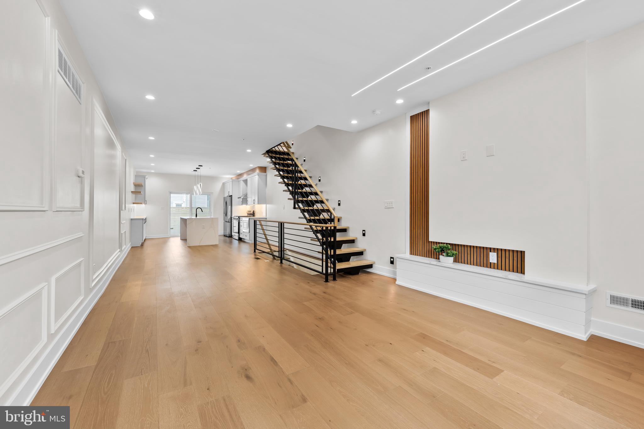 POINT BREEZE - Residential