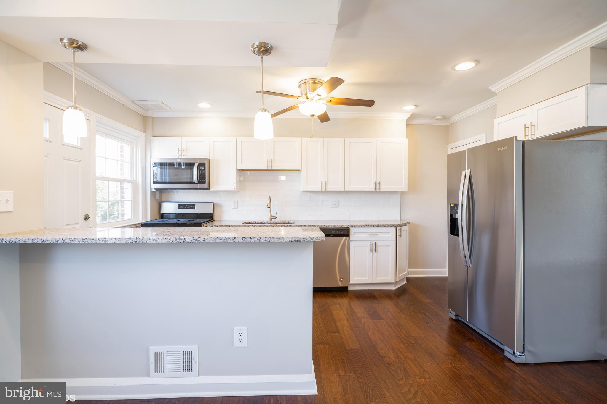 EDNOR GARDENS - LAKESIDE - Residential