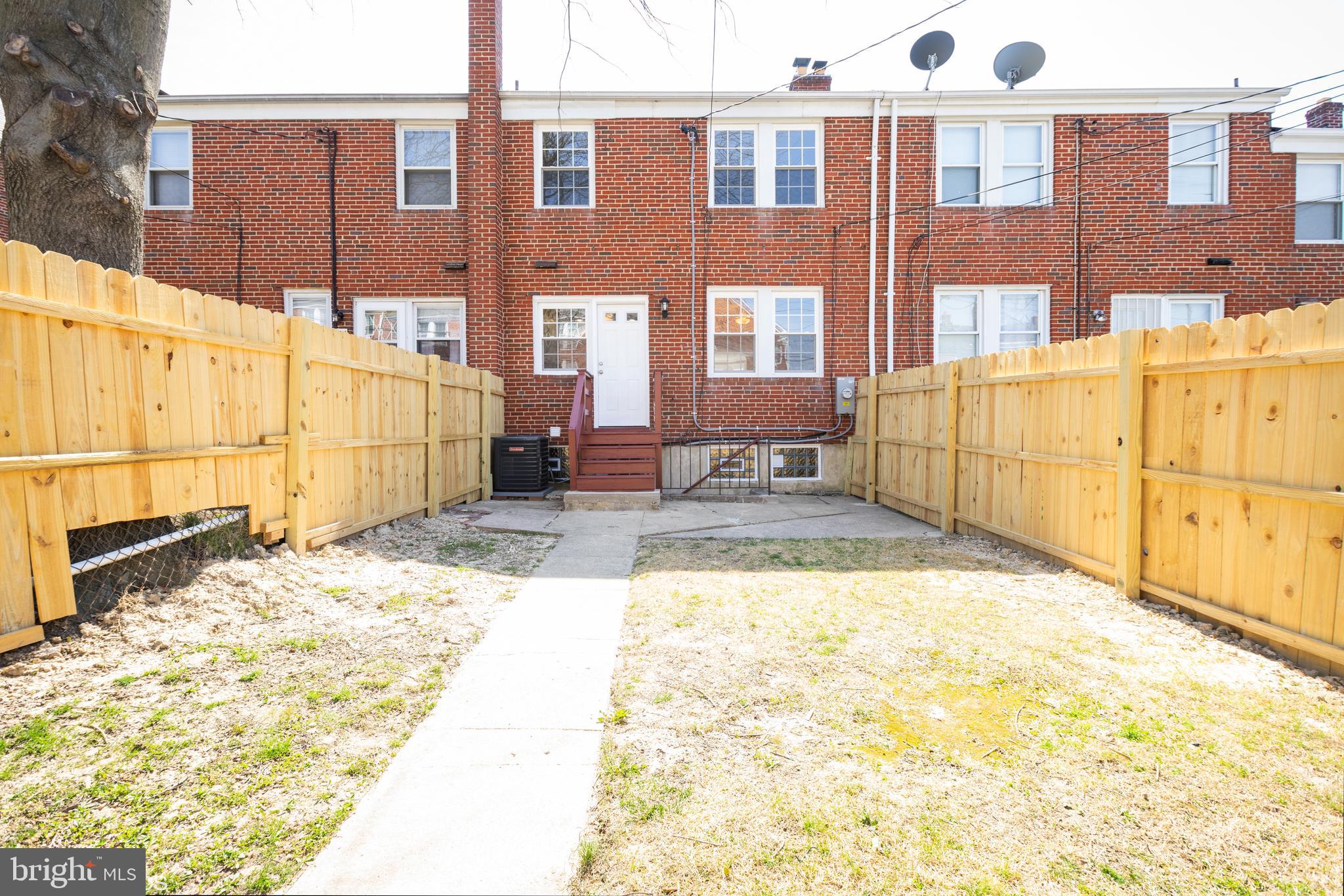 EDNOR GARDENS - LAKESIDE - Residential