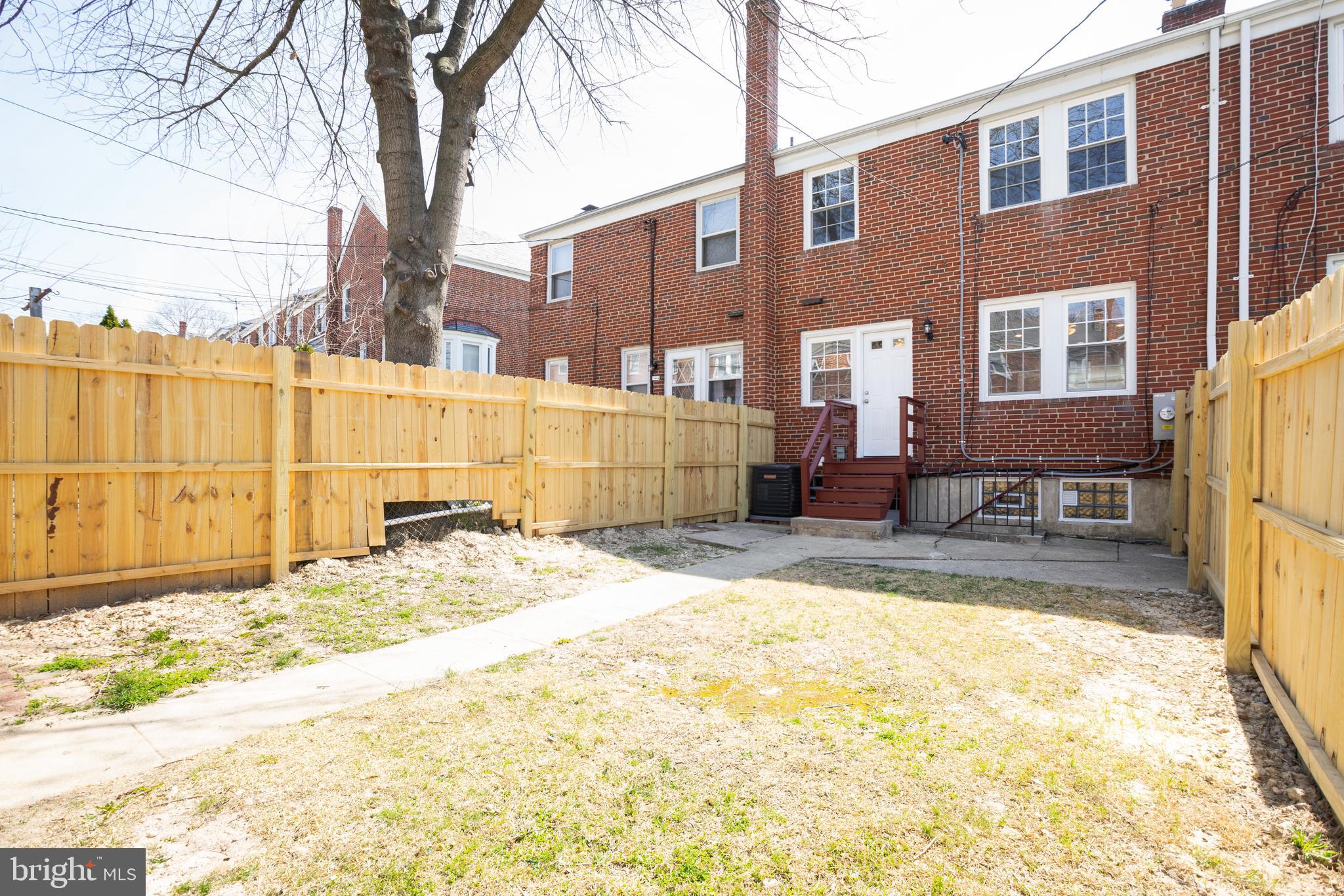 EDNOR GARDENS - LAKESIDE - Residential