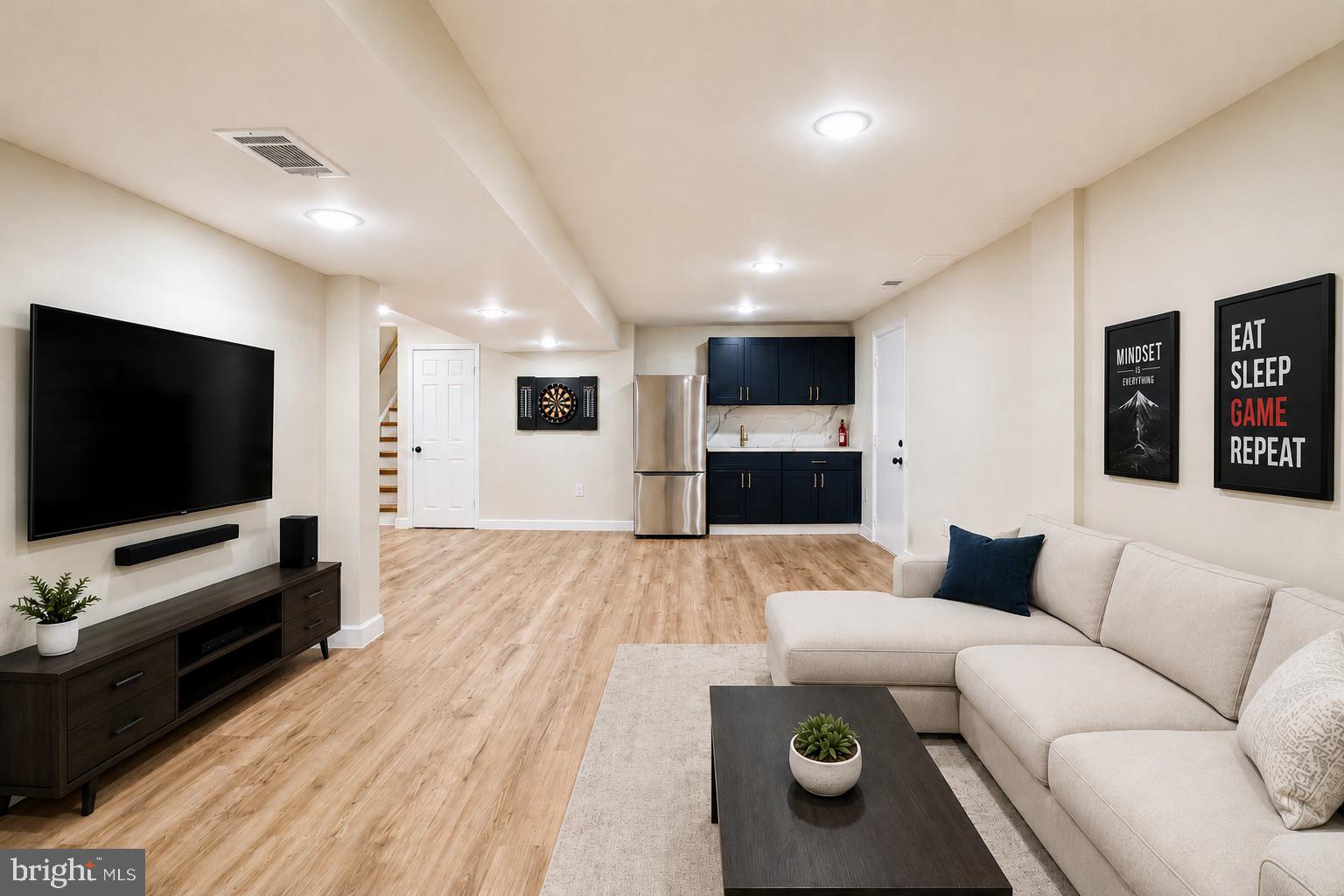 WATTS BRANCH MEADOWS - Residential