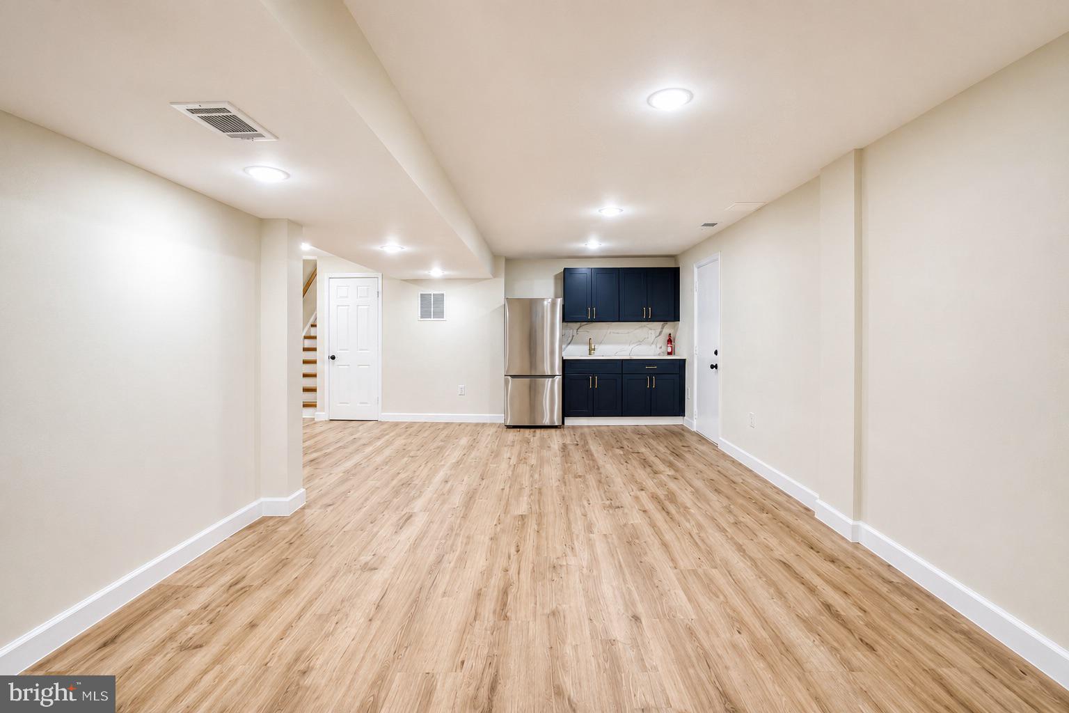 WATTS BRANCH MEADOWS - Residential