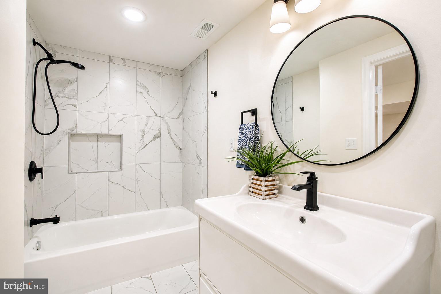 WATTS BRANCH MEADOWS - Residential