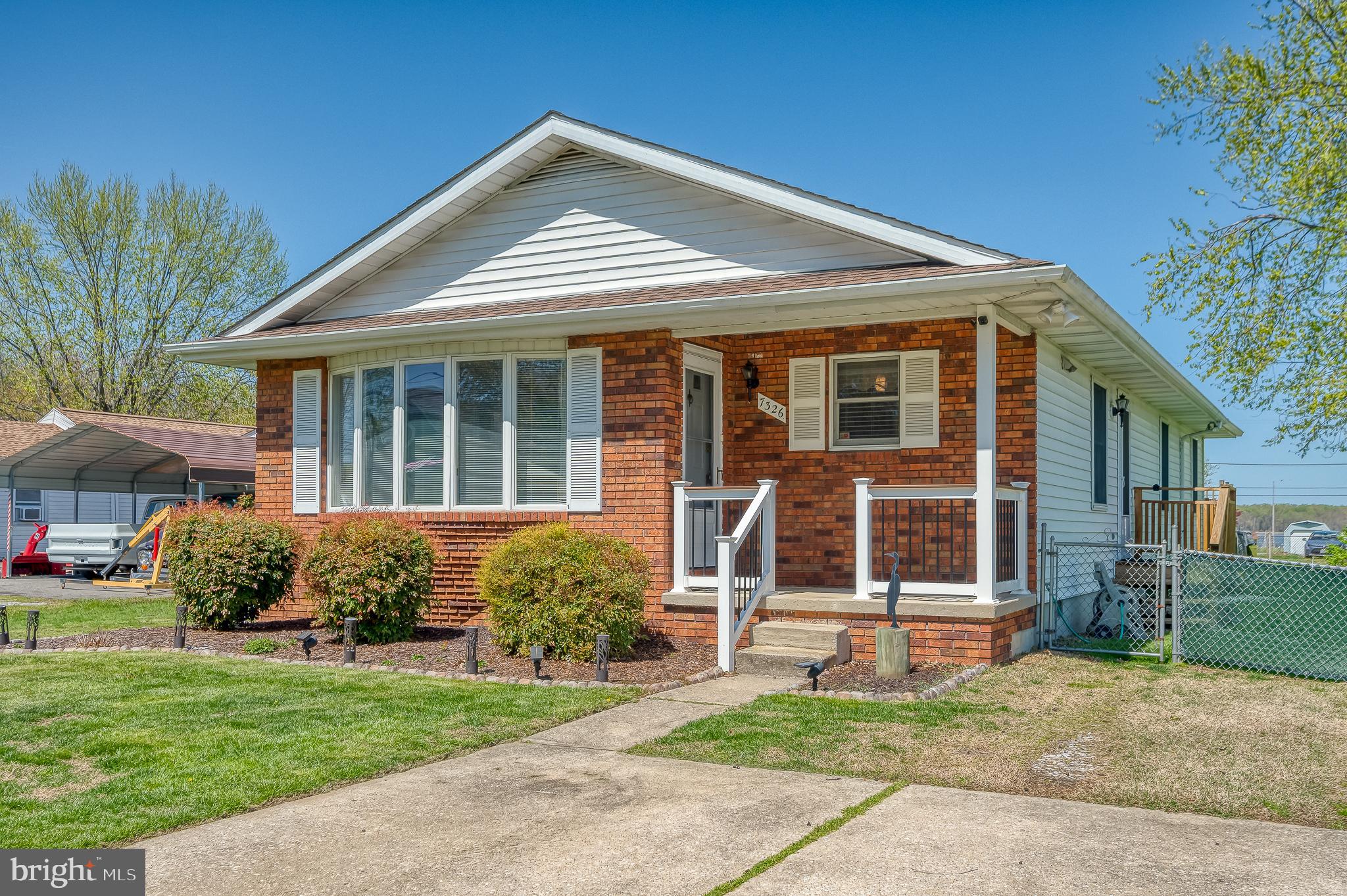 OLIVER BEACH - Residential
